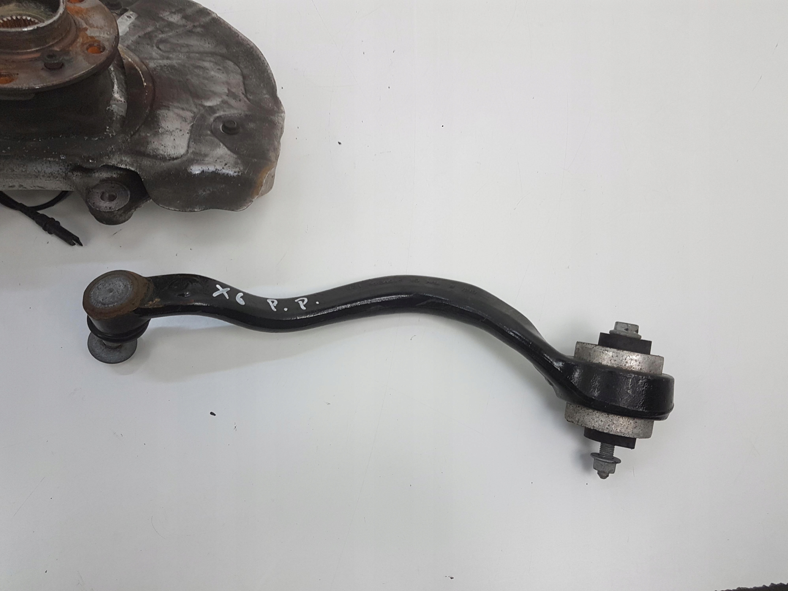 BMW X6 F16 swing arm right front