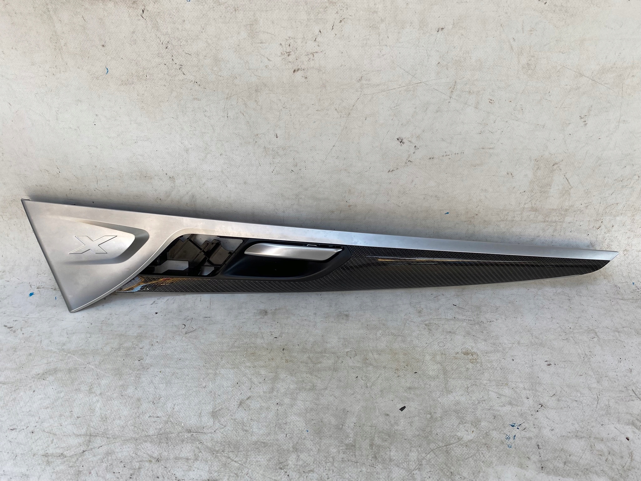 BMW X3 G01 17- moulding DEKOR door left front 7410289