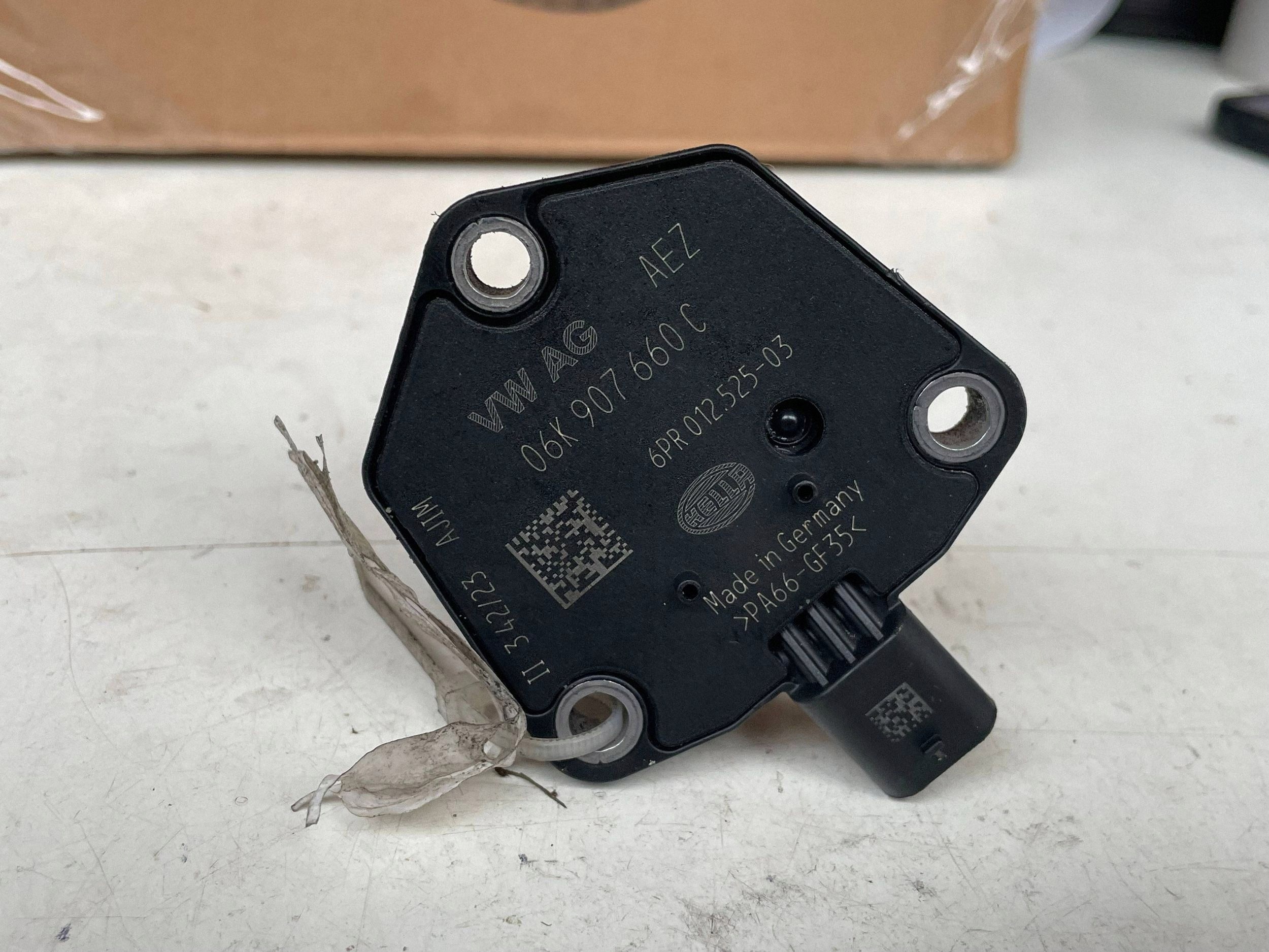 sensore Livello olio SEAT ARONA 06K907660C @M