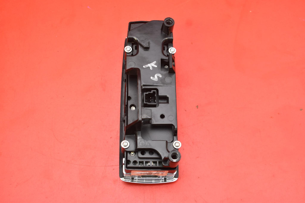 control panel of the window EU A2049055402 TESLA MODEL X 90D 15-21