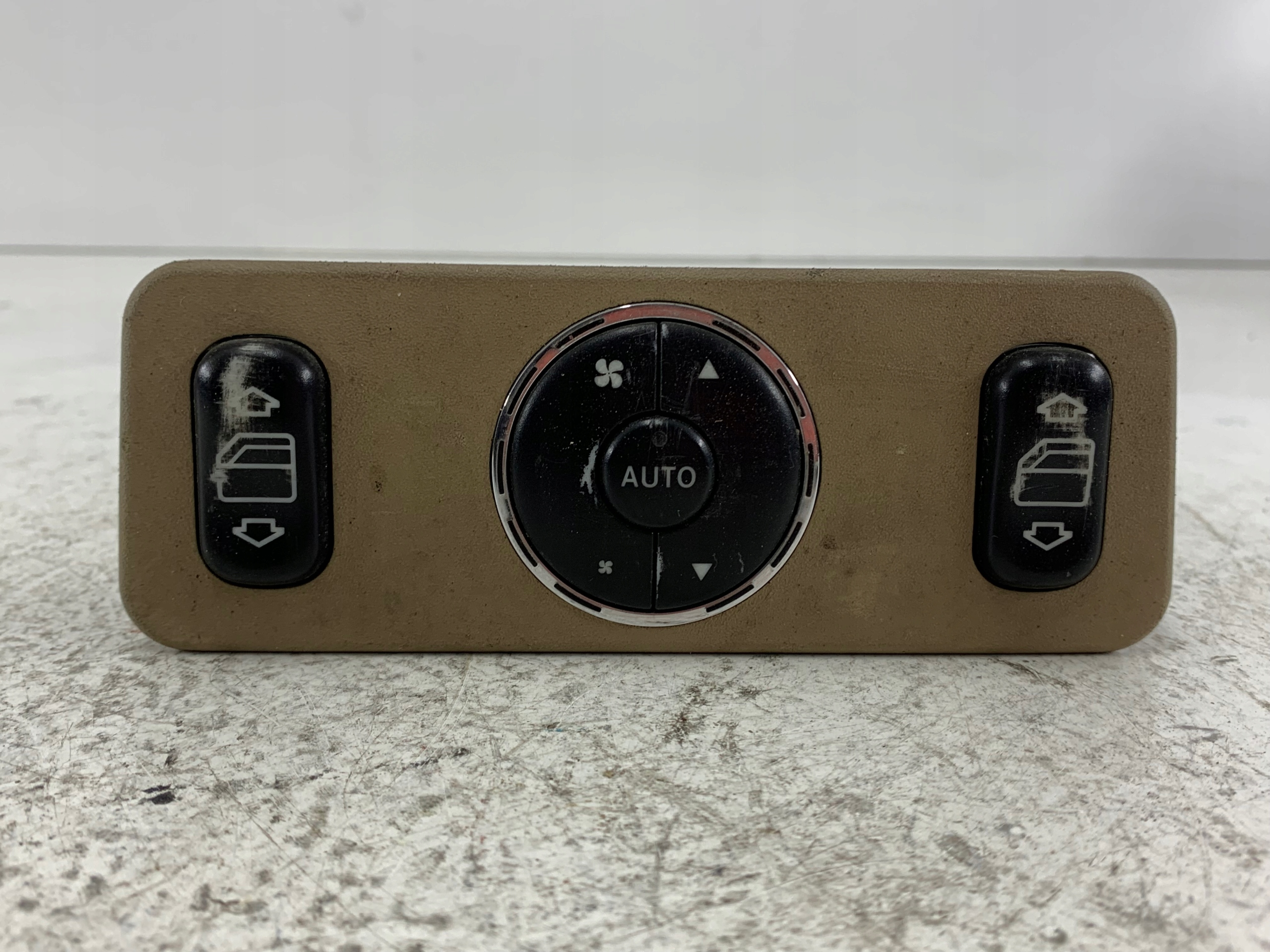 MERCEDES ML W163 control panel of the window 1638200326