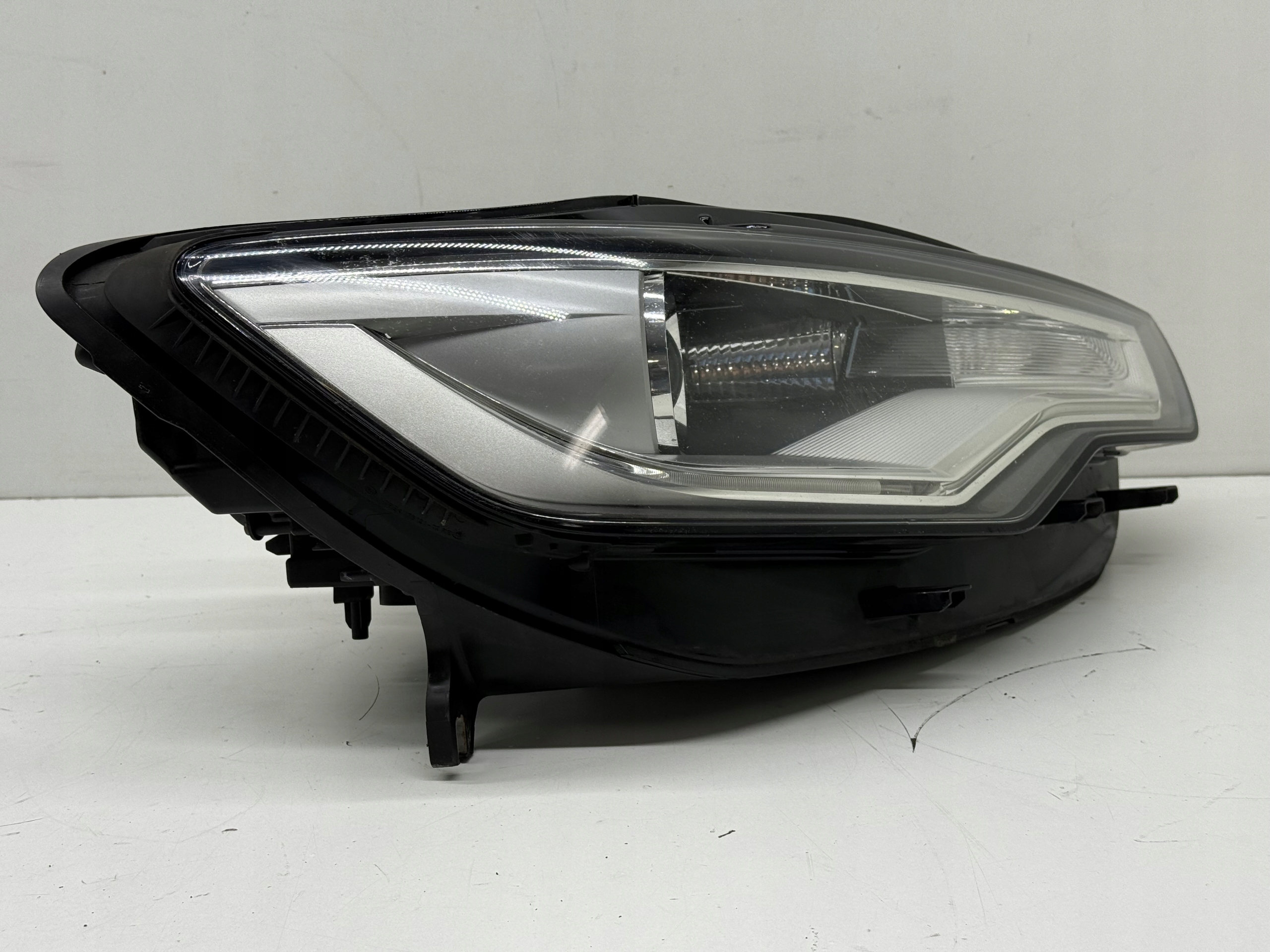 AUDI A6 C7 light reflektor right front BI-XENON XENON original!