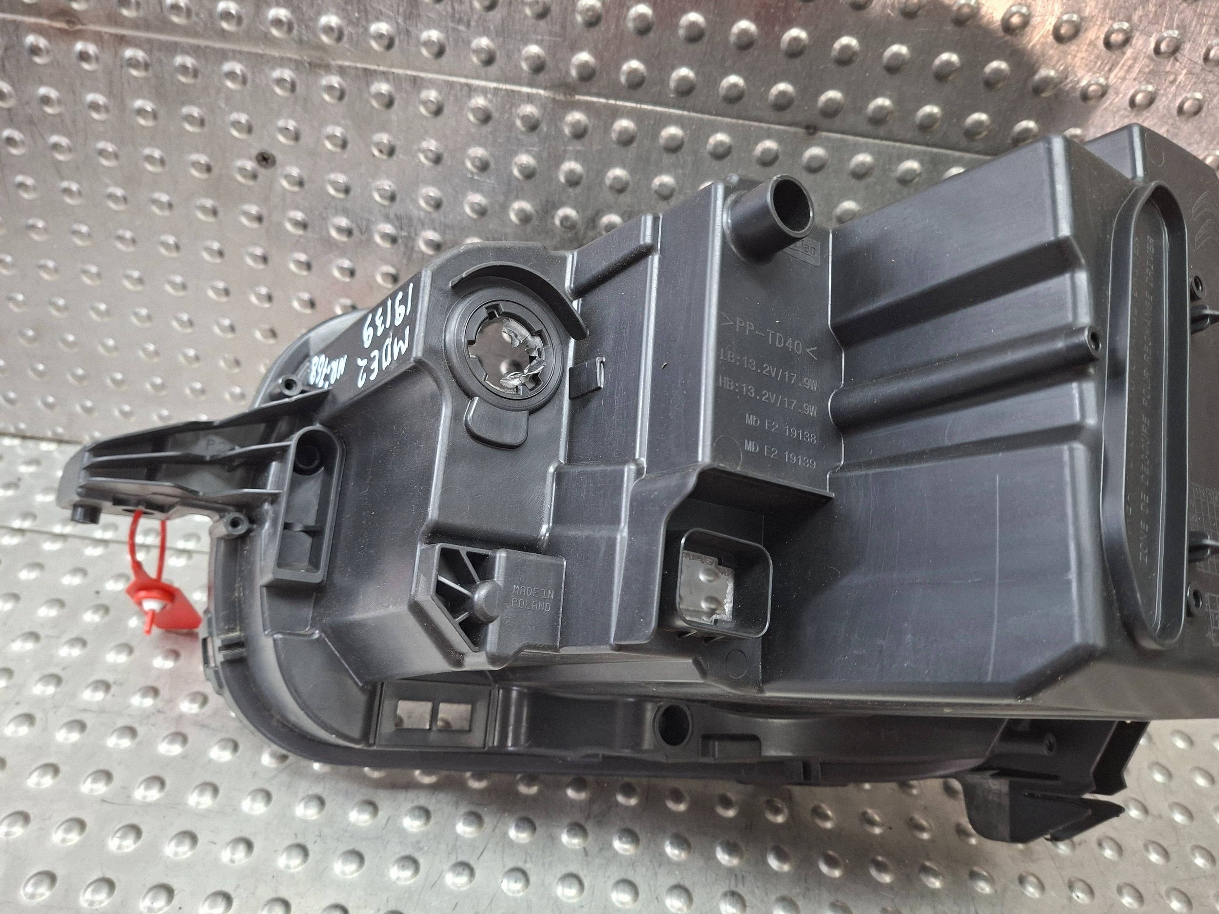 PUSZKA lights front right 9836161580 CITROEN C3 III FULL LED 2020