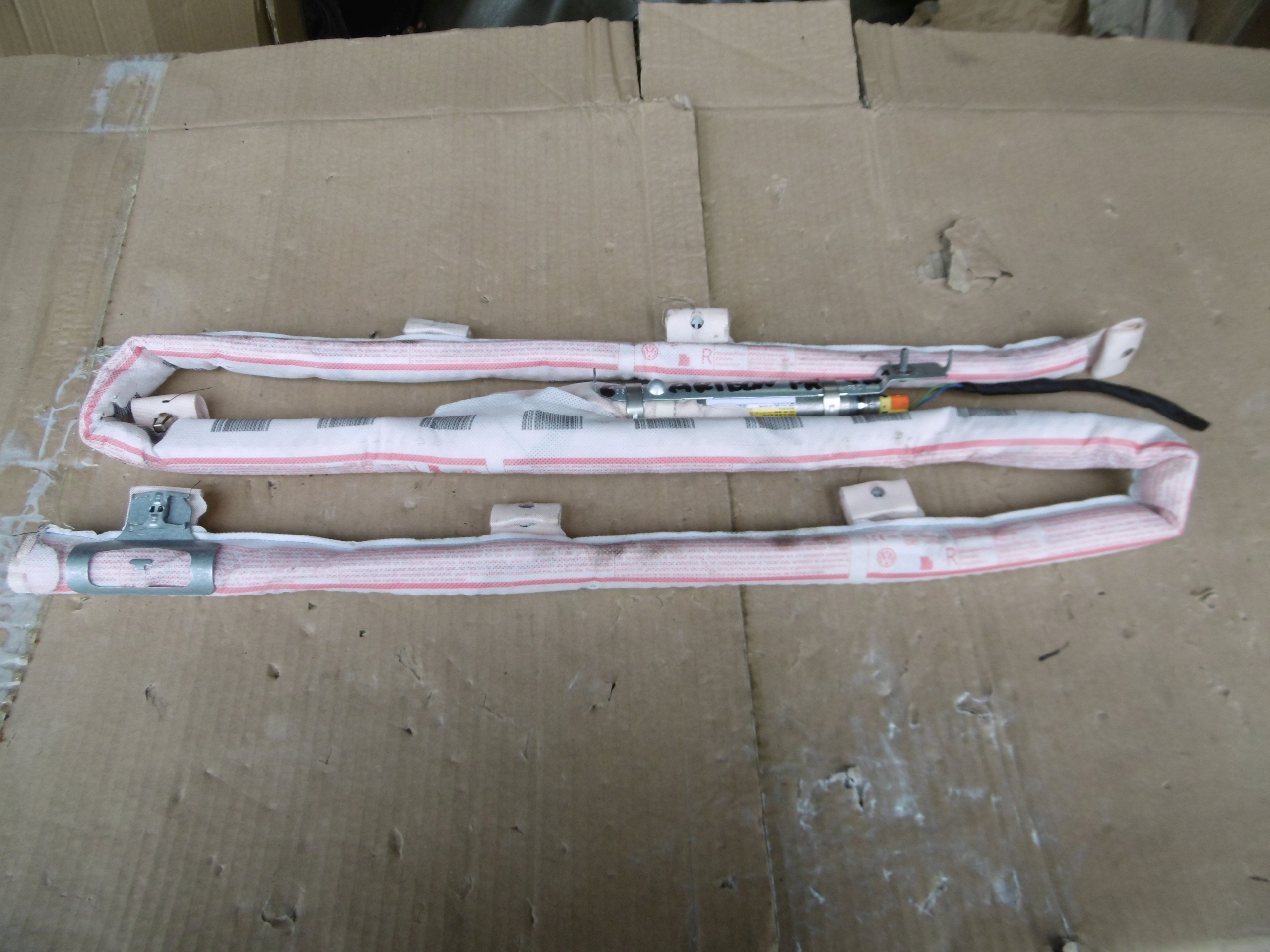 ЗАВІСА ПОДУШКИ БЕЗПЕКИ ПРАВИЙ 3G8880742E VW ARTEON