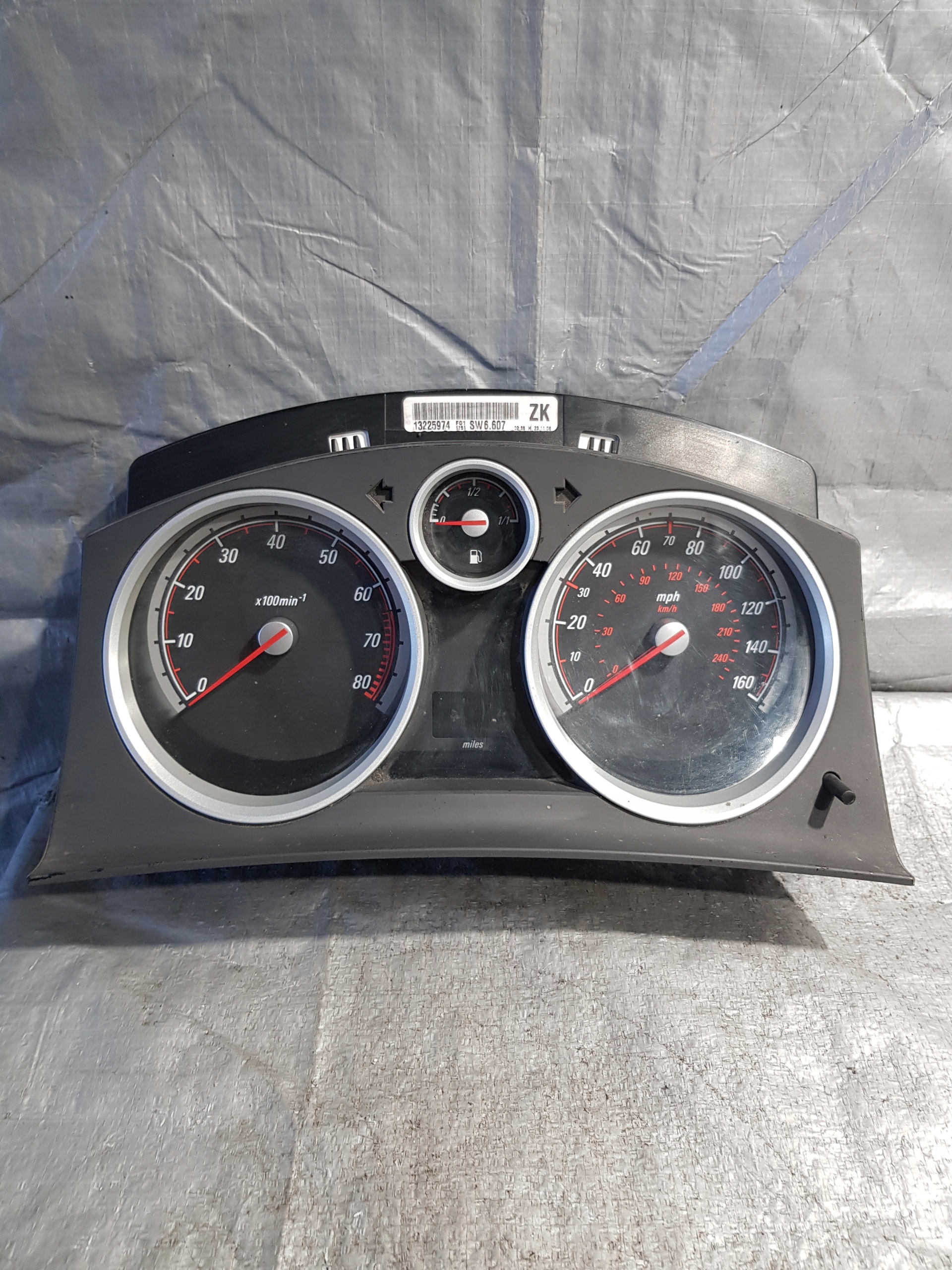 OPEL ASTRA H dials 13225974 UK