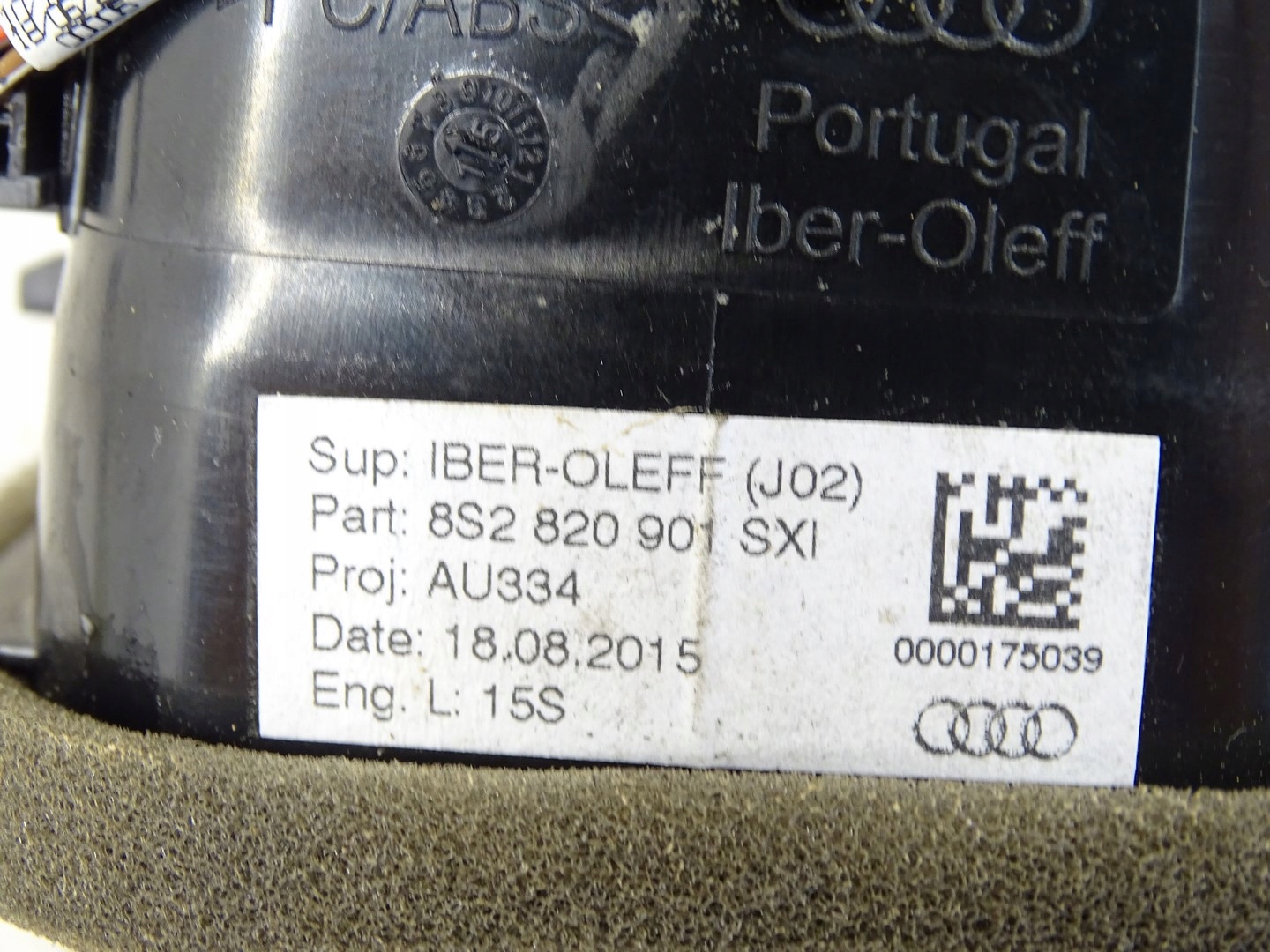 grid air conditioning devices side Audi TT TTS 8S2820901