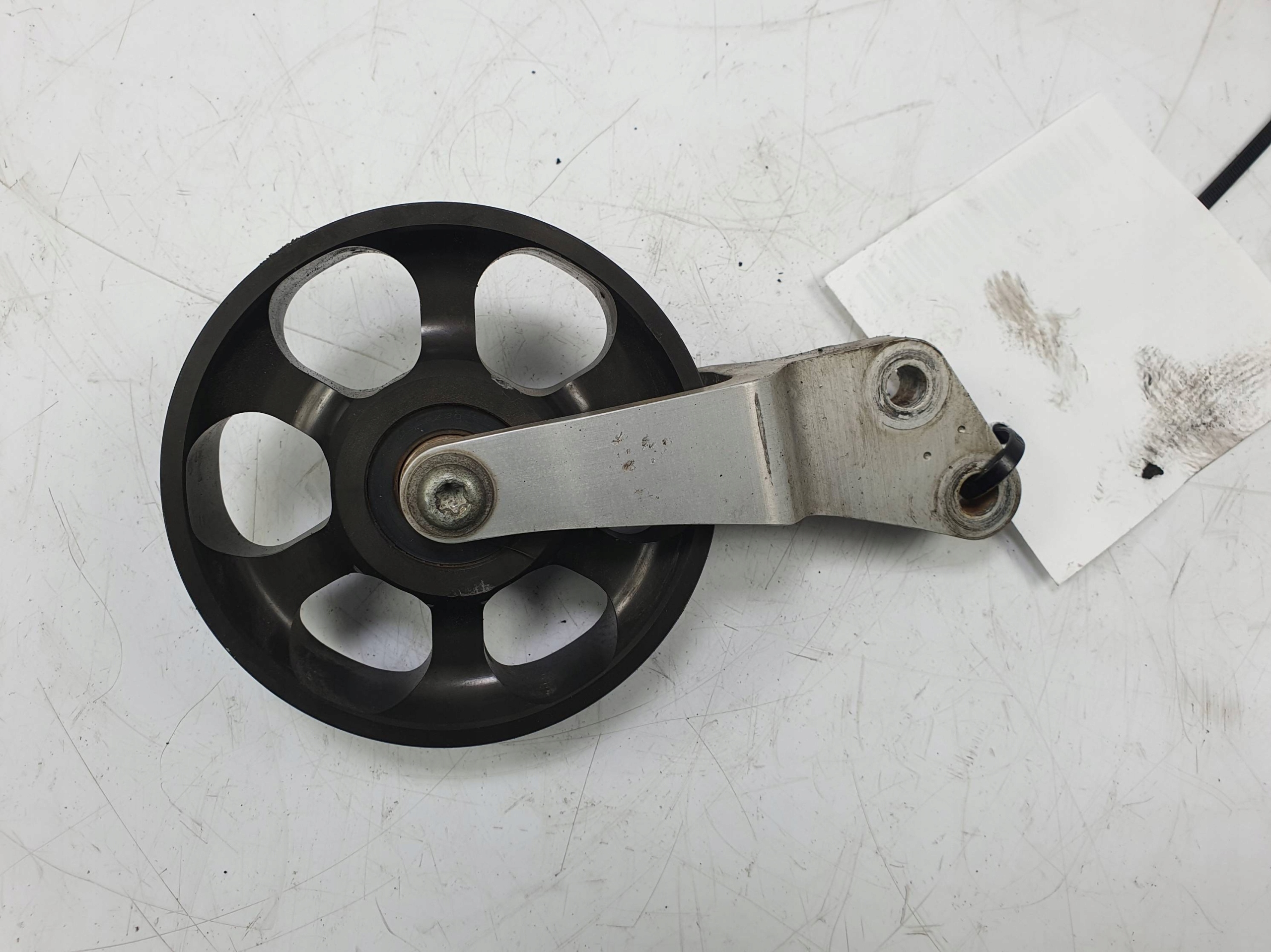 НАТЯЖНОЙ РОЛИК BUELL XB12S