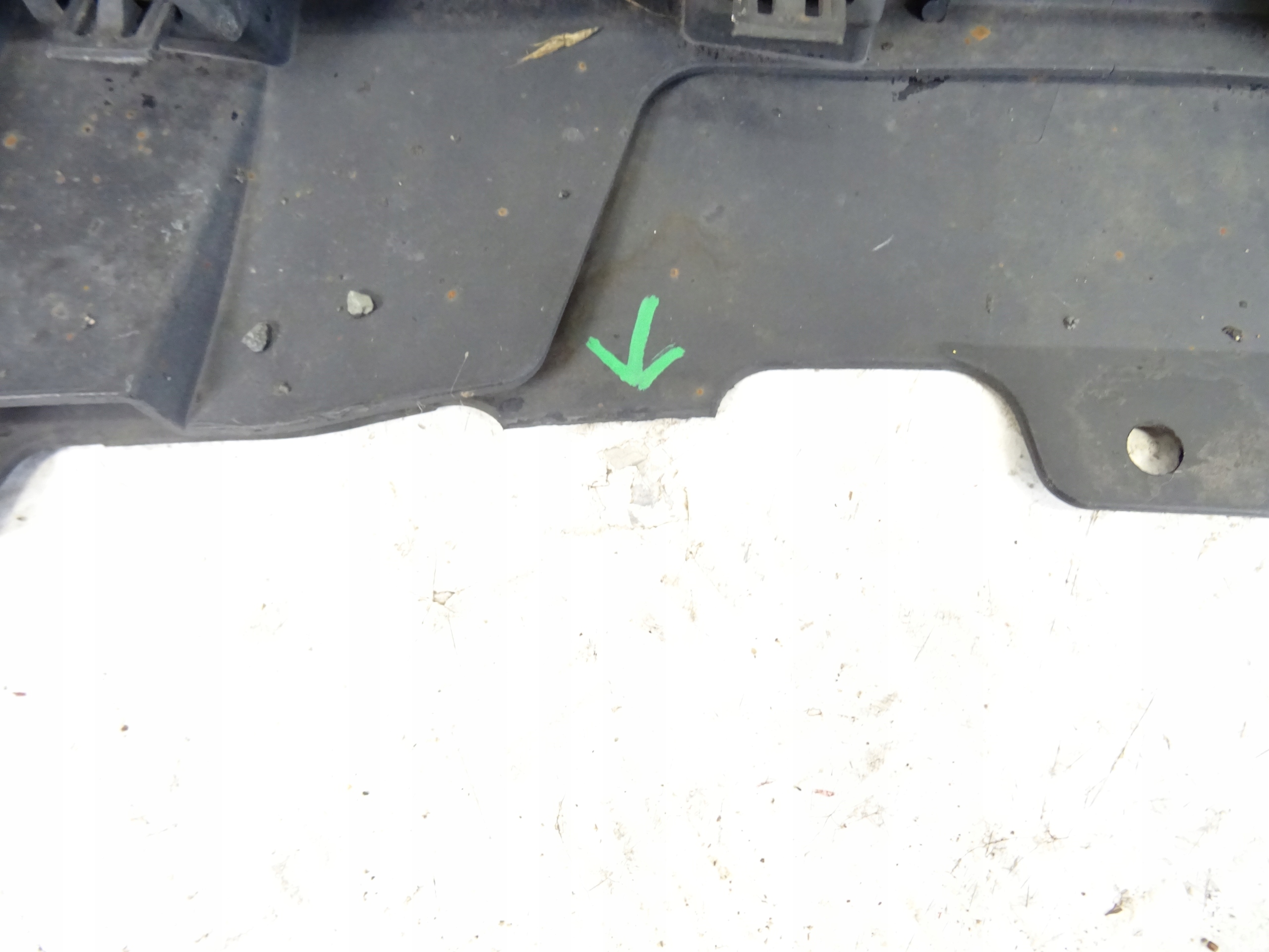 TOYOTA COROLLA E21 KOMBI spoiler diffuser of a bumper rear part rear