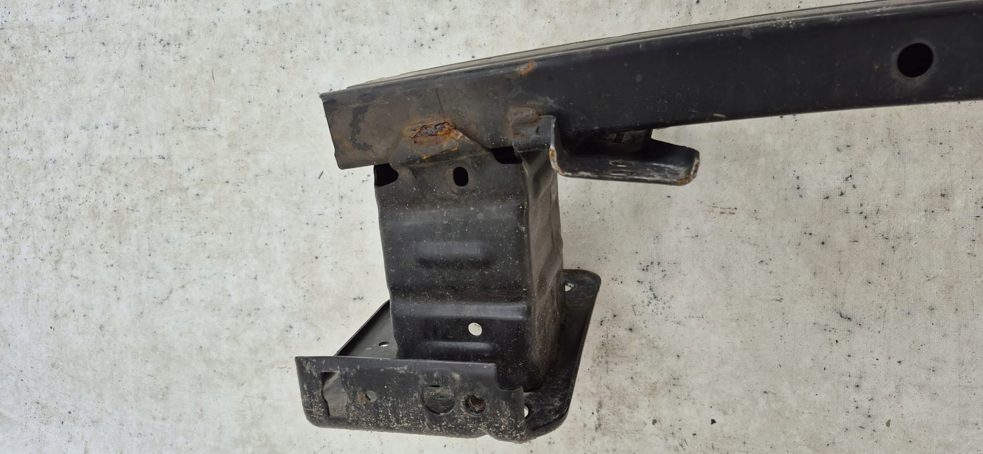 FORD FIESTA MK7 LIFT 12- sider front front below bumper