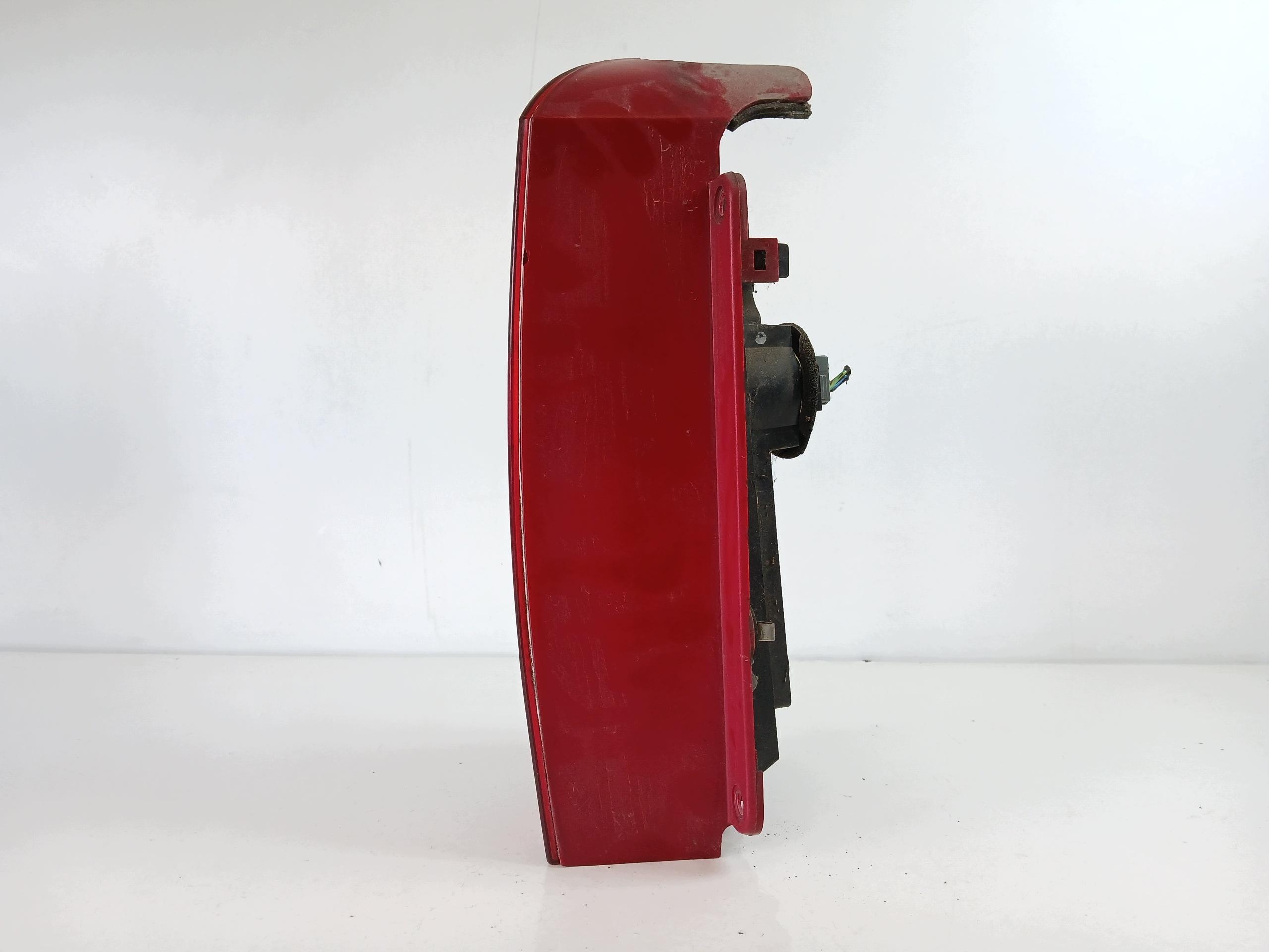 FORD FOCUS MK1 KOMBI light left rear part