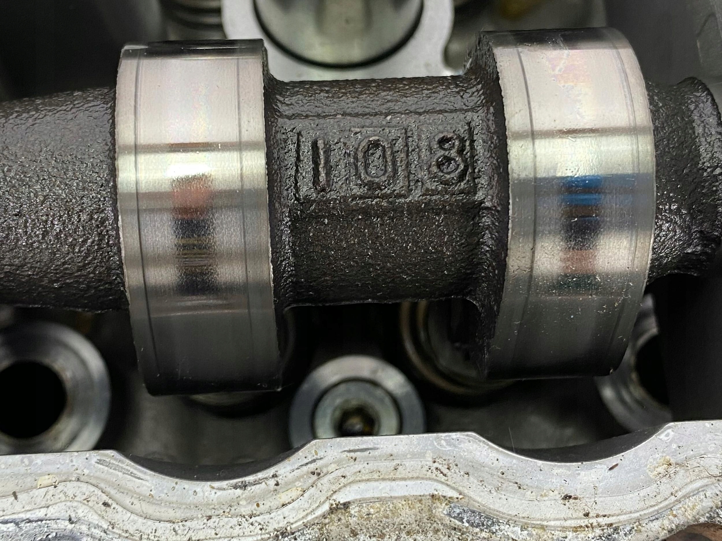 head. left 3.6 V6 LGX Chevrolet Camaro 2016+ USA