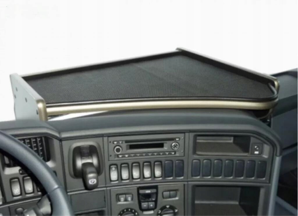 PÓŁKA Z MATĄ ANTYPOŚLIZGOWĄ DO SCANIA R (2009-2016) Numer katalogowy części PÓŁKA M26GX