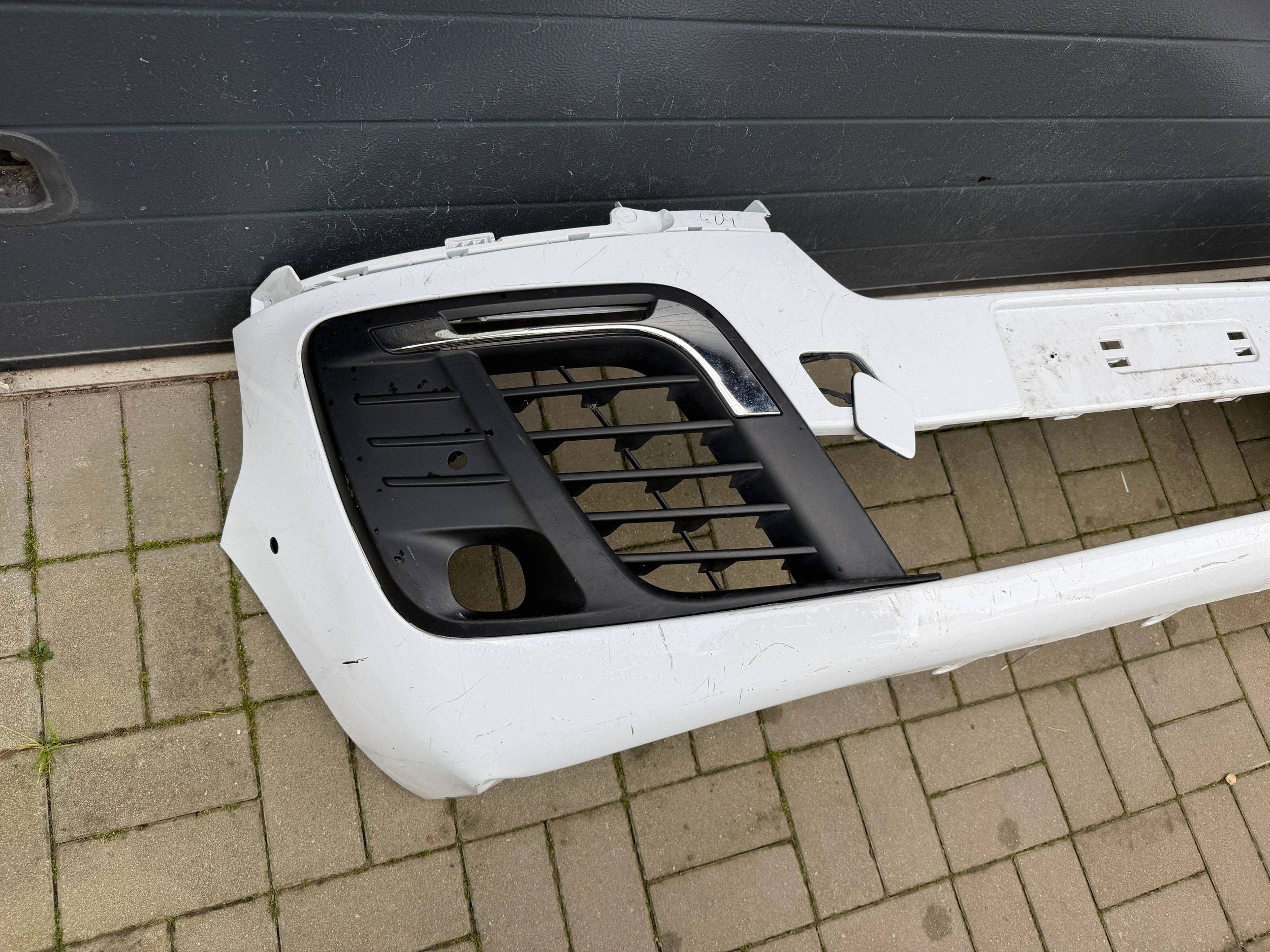 Peugeot Expert Traveller Jumpy 16- pare choc avant avant