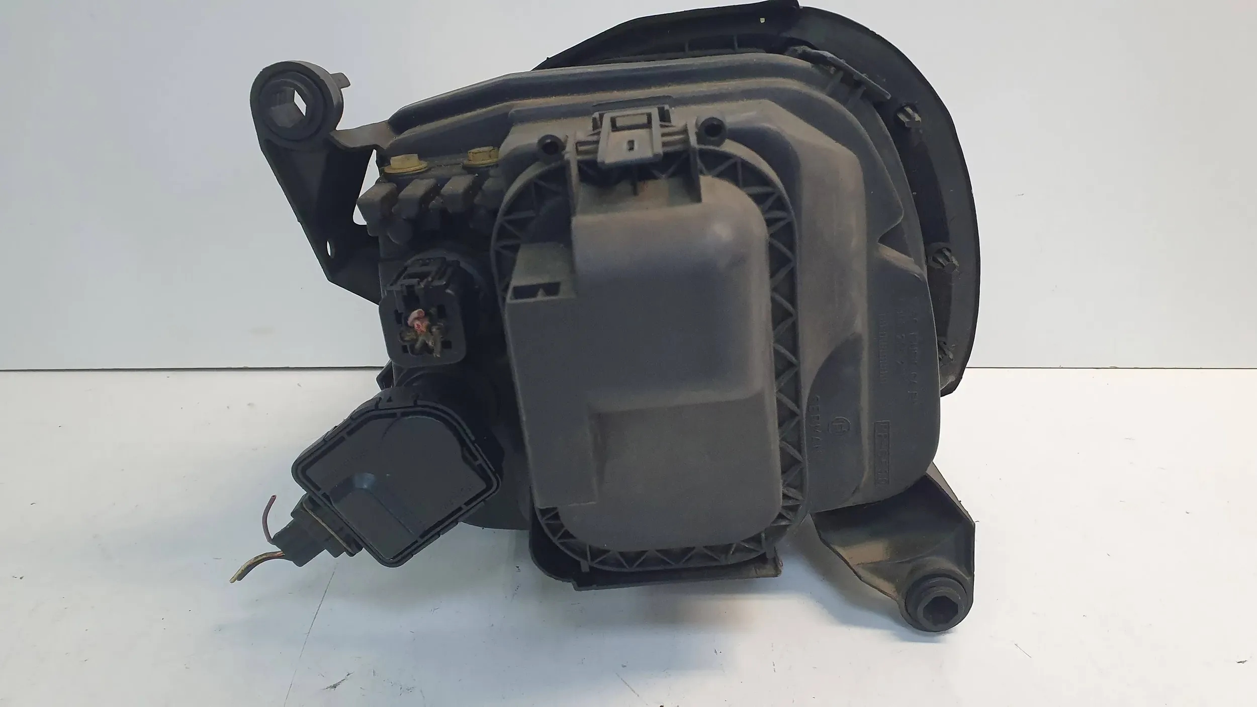 light front right Ford Scorpio 94