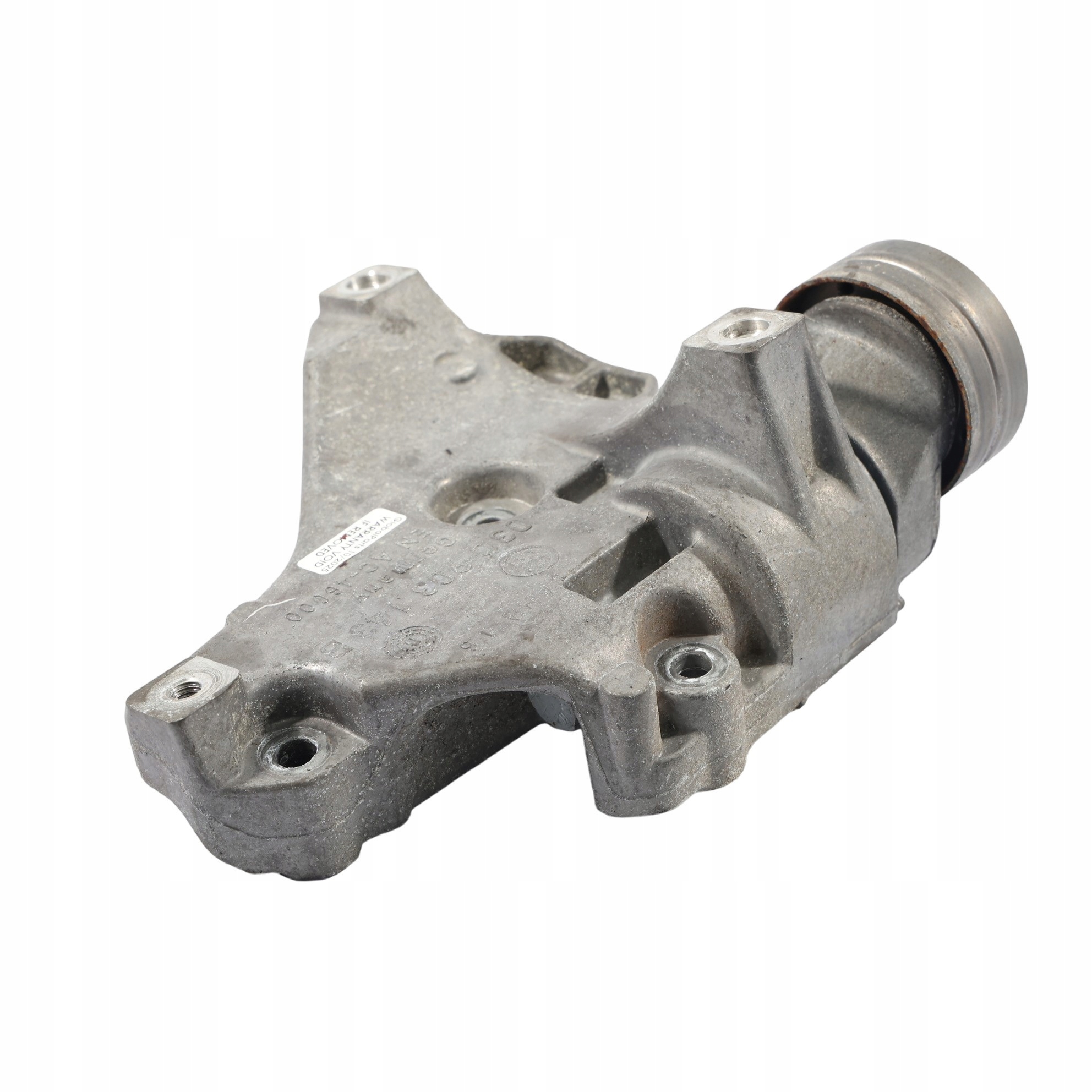 vw Golf 6 SCIROCCO 3 крепление компрессора кондиционера 03C903143B