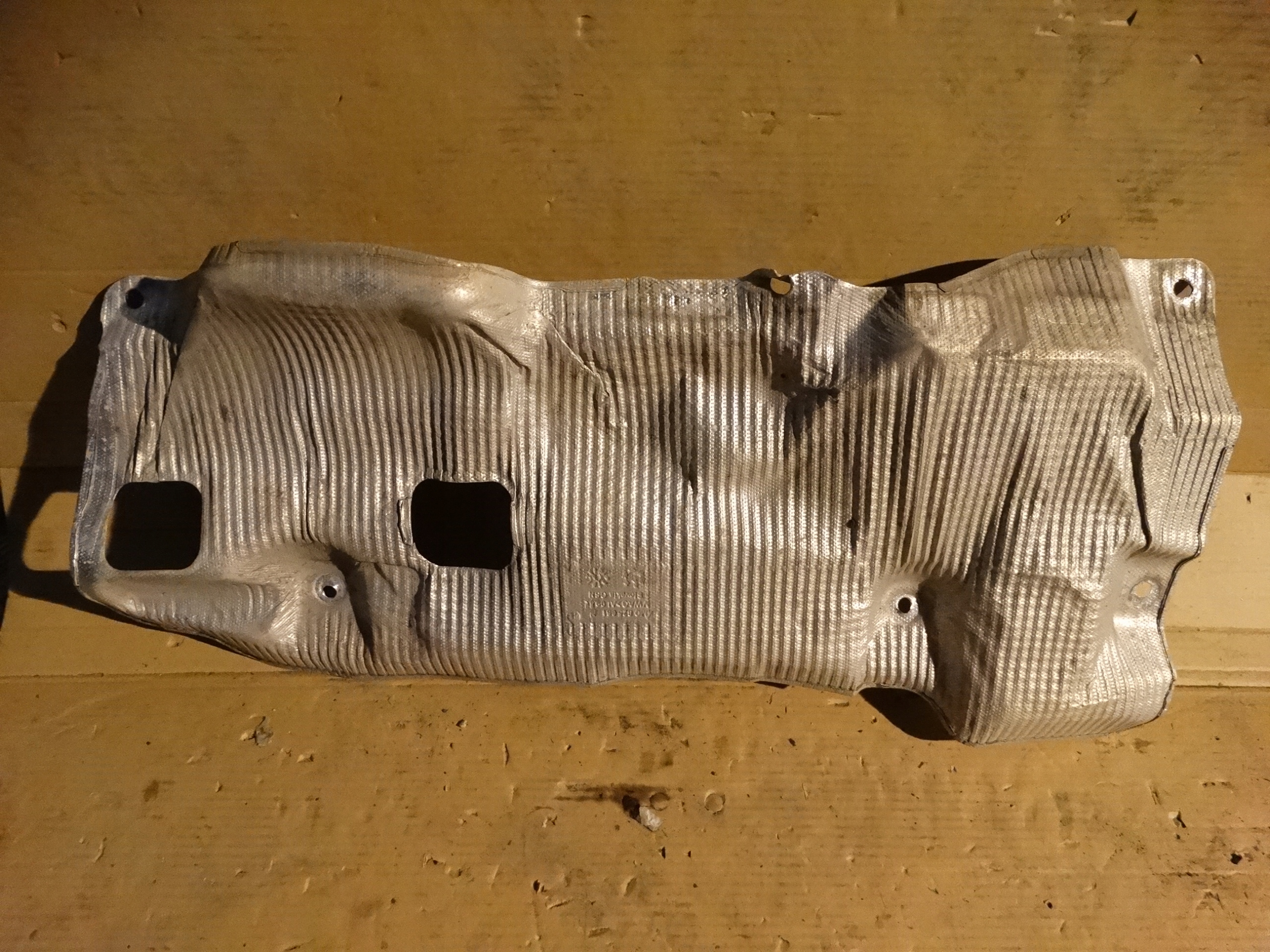 Blende Abdeckung TERMICZNA AUDI Q7 4M VW TOUAREG III 1