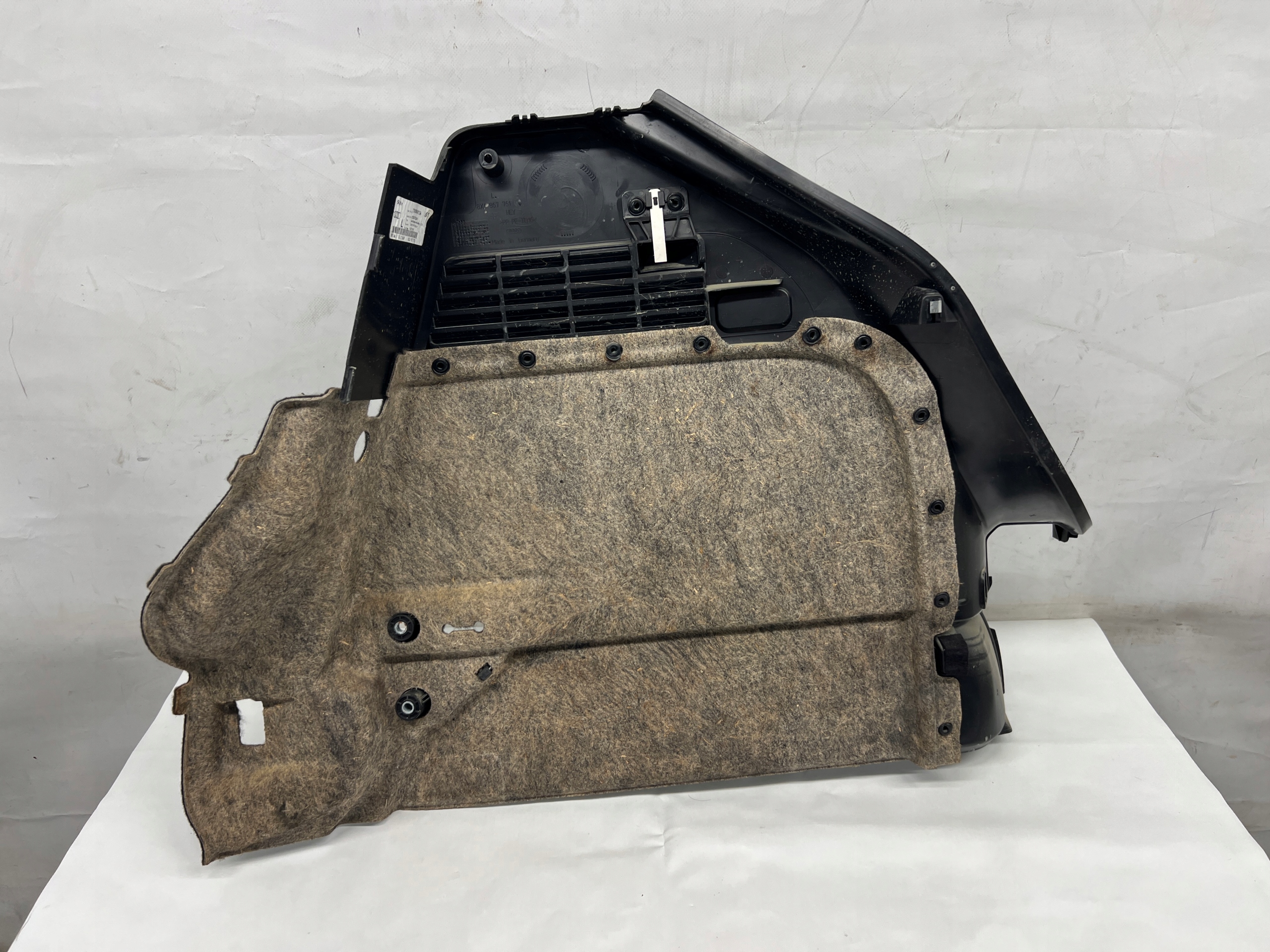 Audi A1 8X SPORTBACK side upholstery boot left left rear part