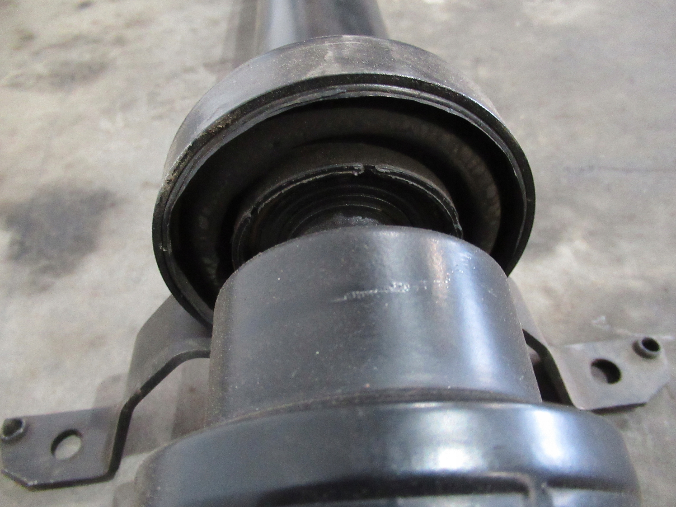 AUDI A4 B8 A5 8T 2.0 TDI cardan 8K0521101AA