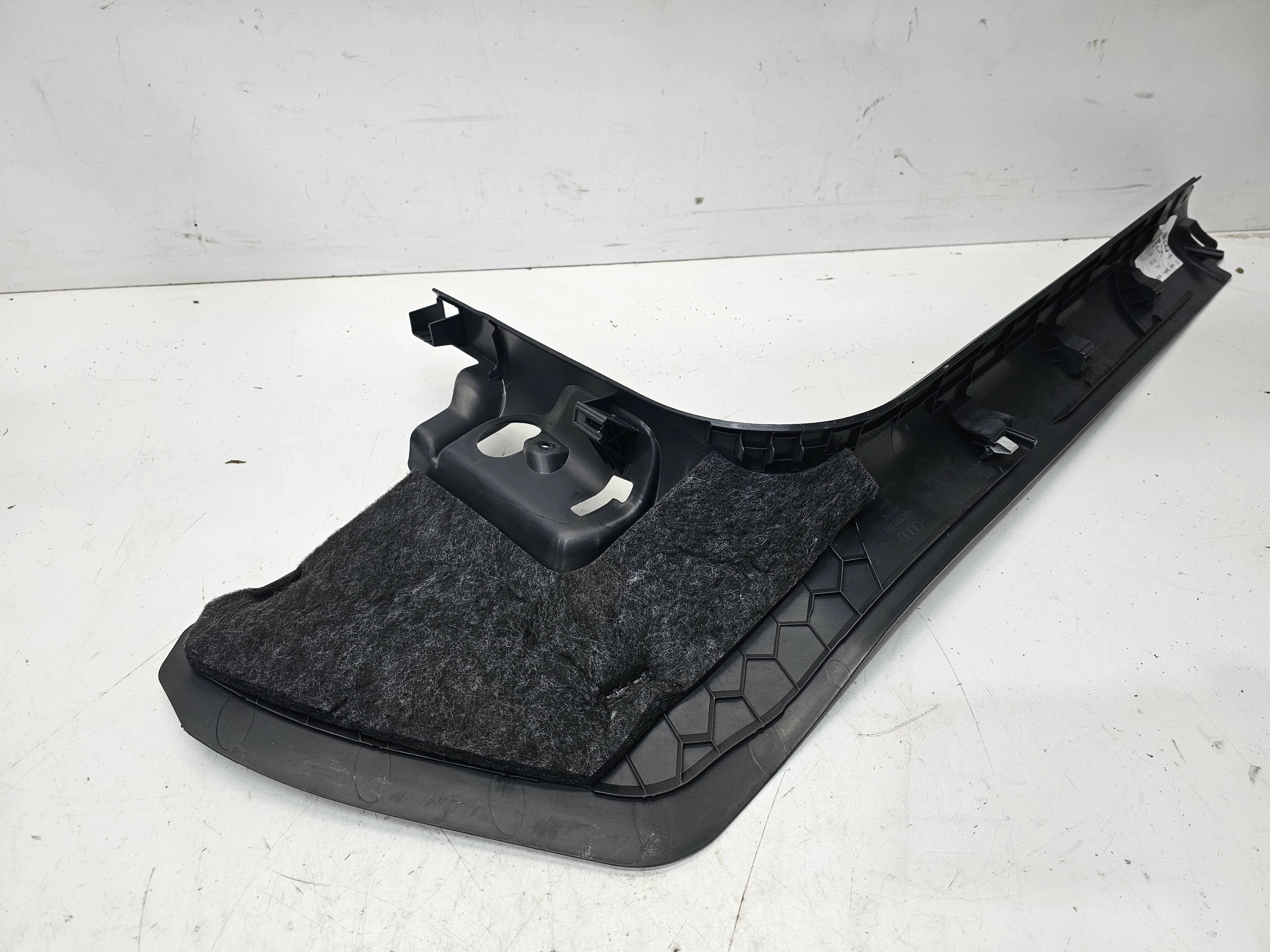 couverture seuil gauche AUDI A6 C7 4G1867271 EUROPA