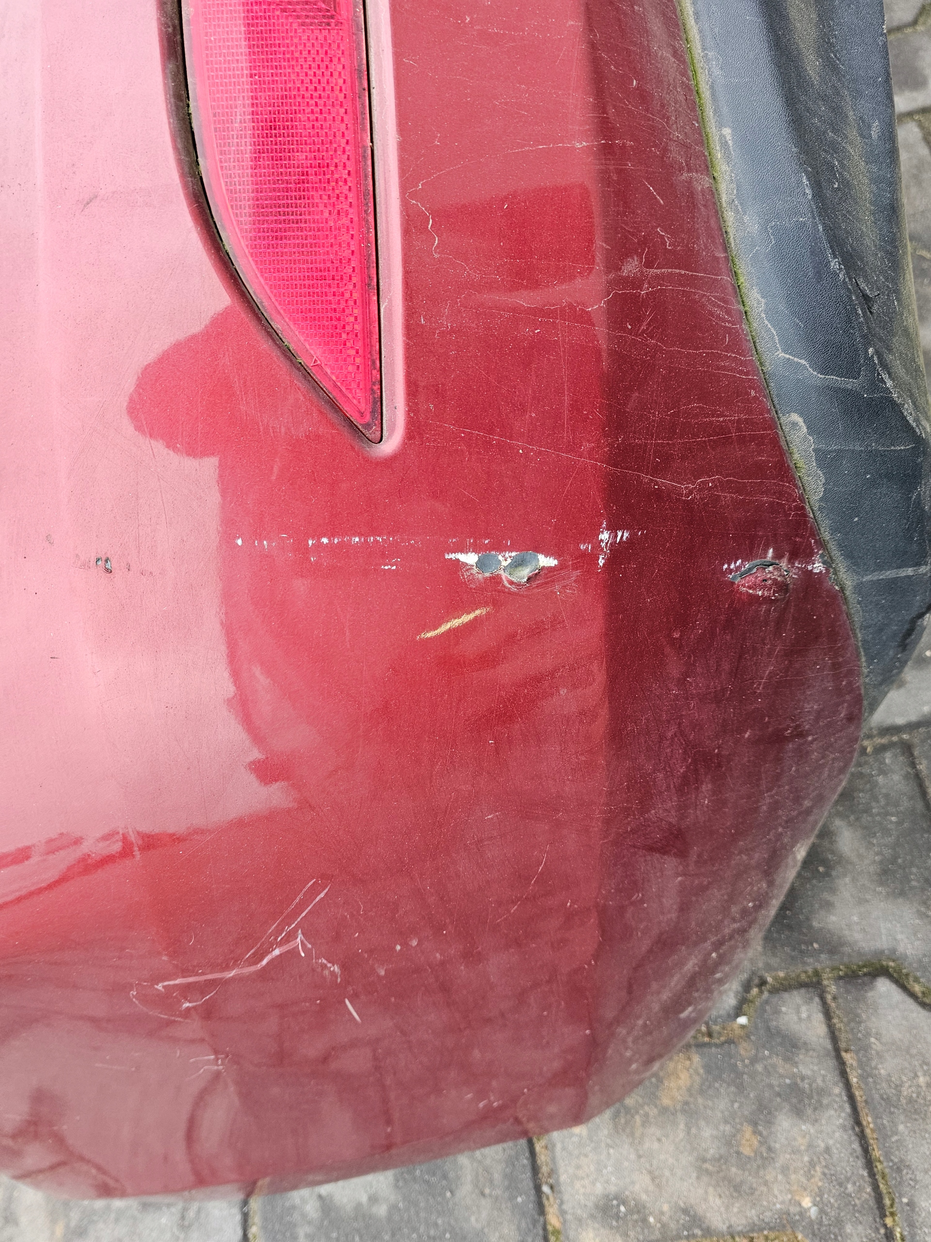 VOLVO V40 II nárazník záď zadní