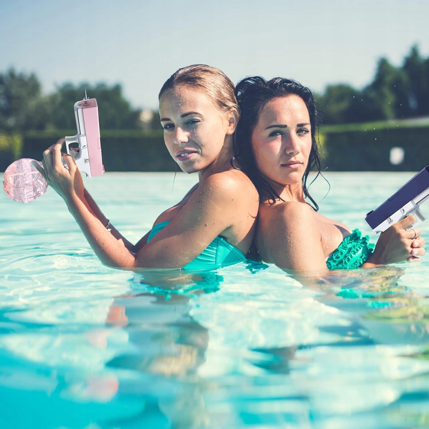 ELEKTRYCZNY PISTOLET NA WODĘ 2 MAGAZYNKI, NIEBIESKI Marka bez marki