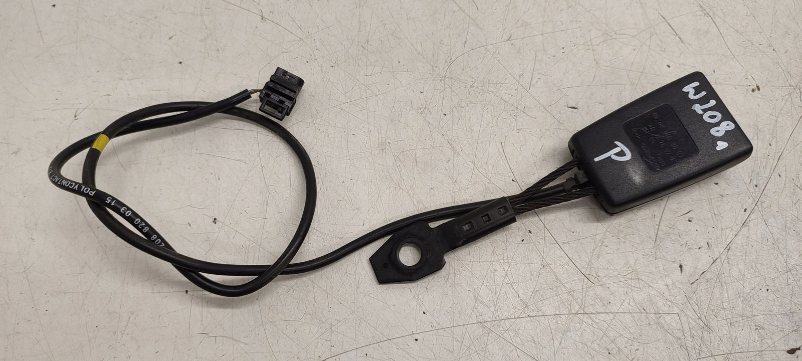Zapinka supports right front Mercedes W208 2,0 compressor;