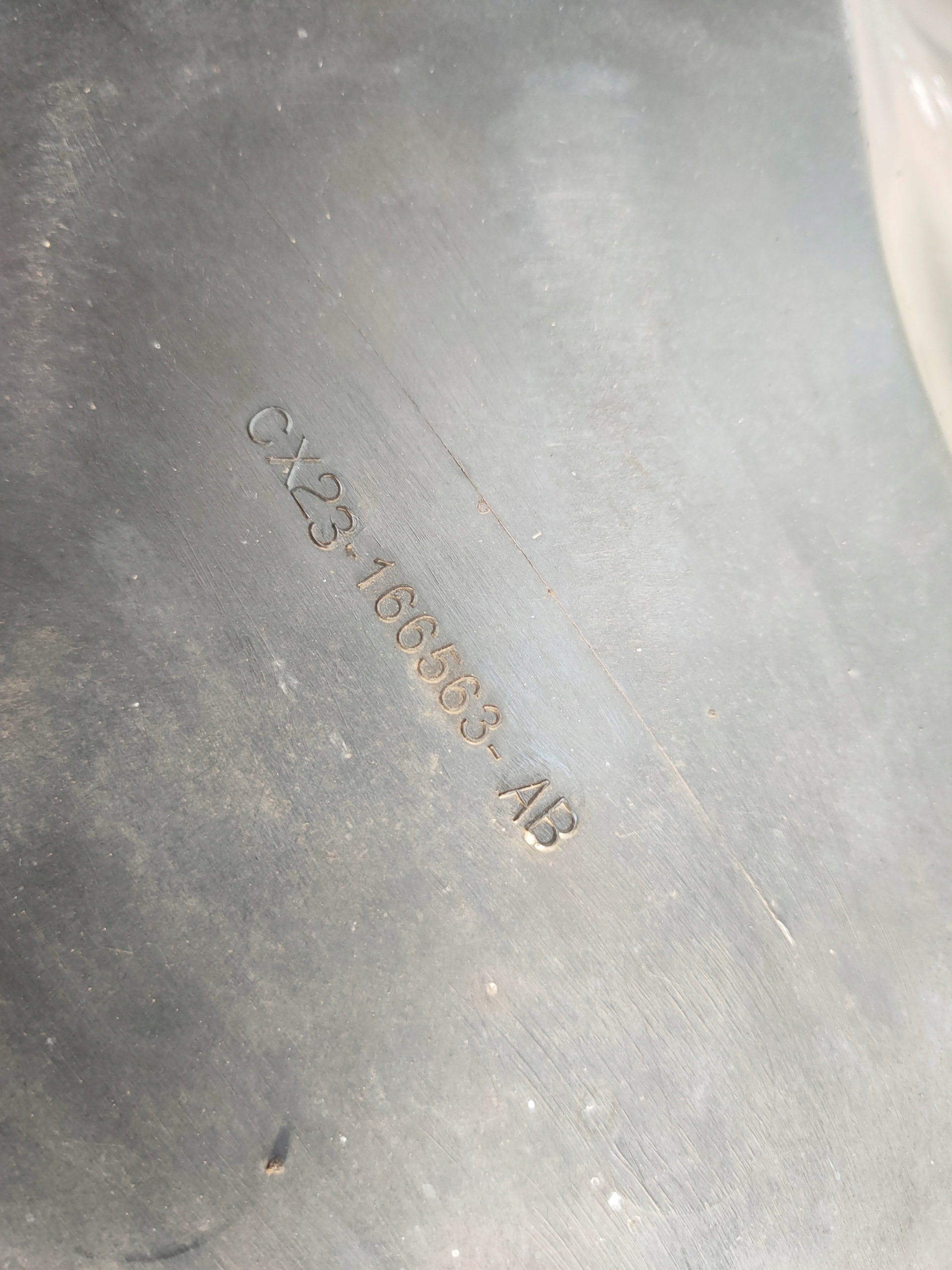 JAGUAR XF X250 LIFT 11-15 mudguard front left front CX23-166563-AB OE