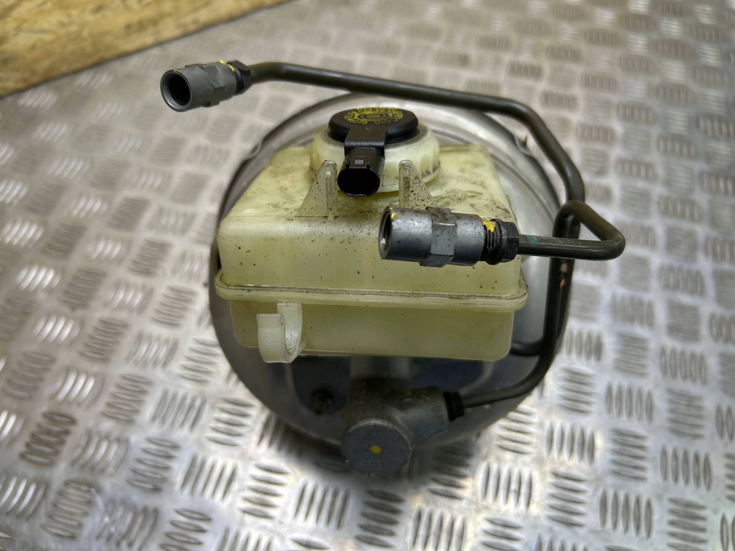 Servo Frein BMW 5 E60 E61 3.0d 2004 296765937013
