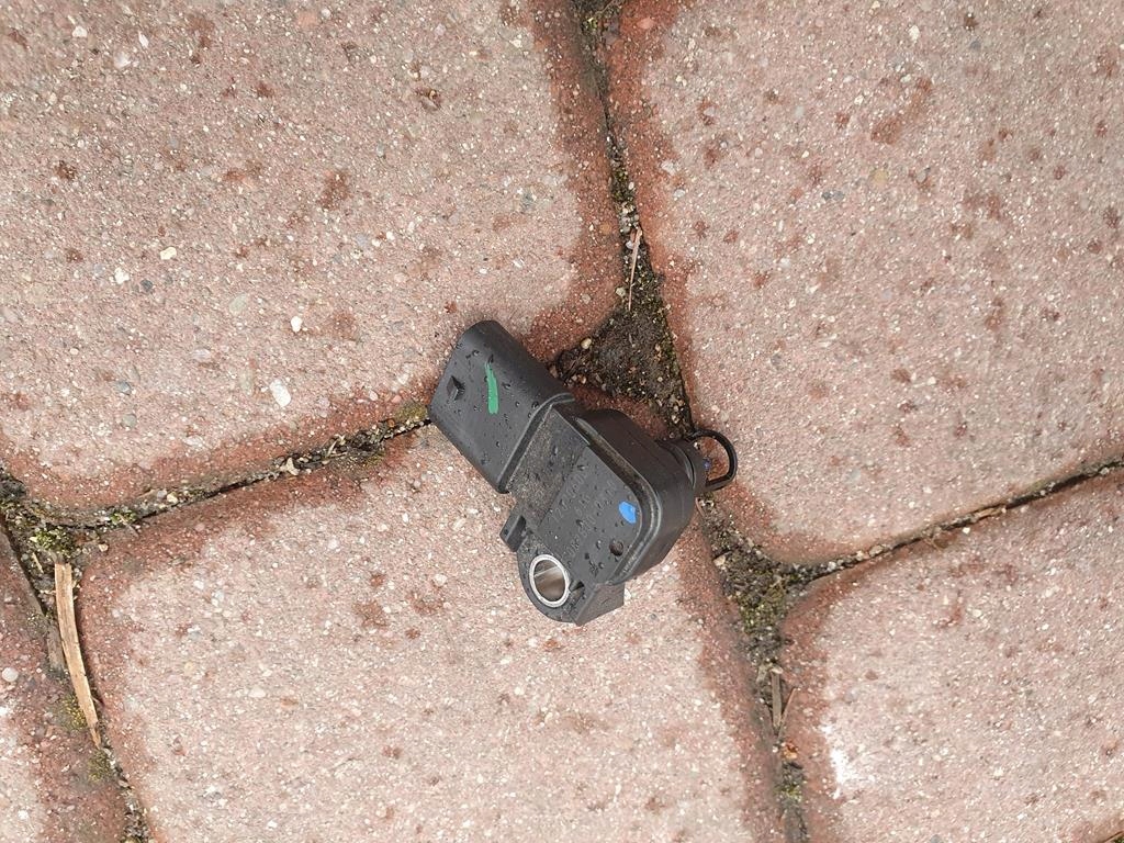 Датчик MAP 1.0 T Opel Astra K V 12670600