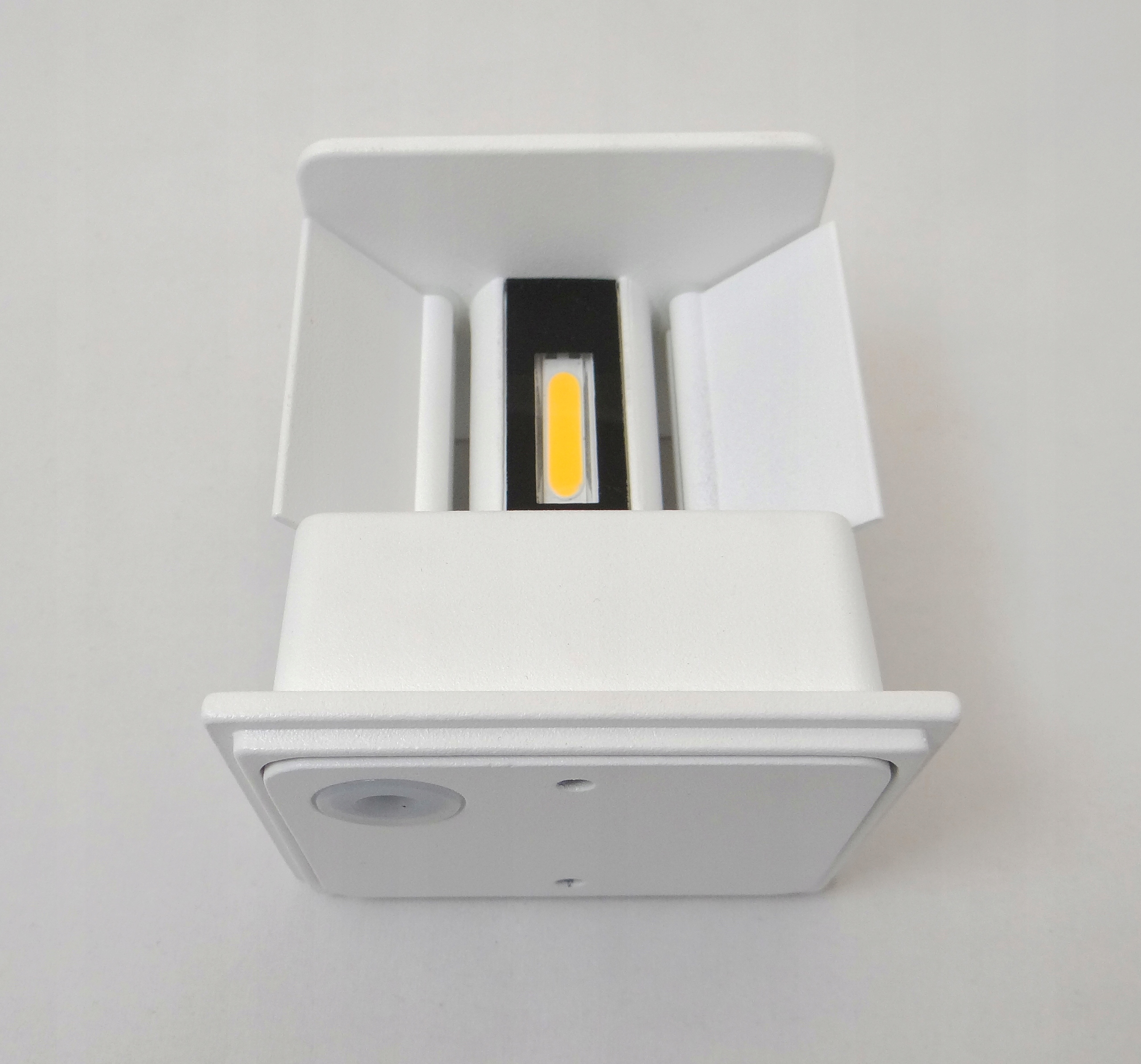 K-BRIGHT 12W LED Lampa Ścienna Regulowany Strumień Światła IP65 Biała — miniatura 13