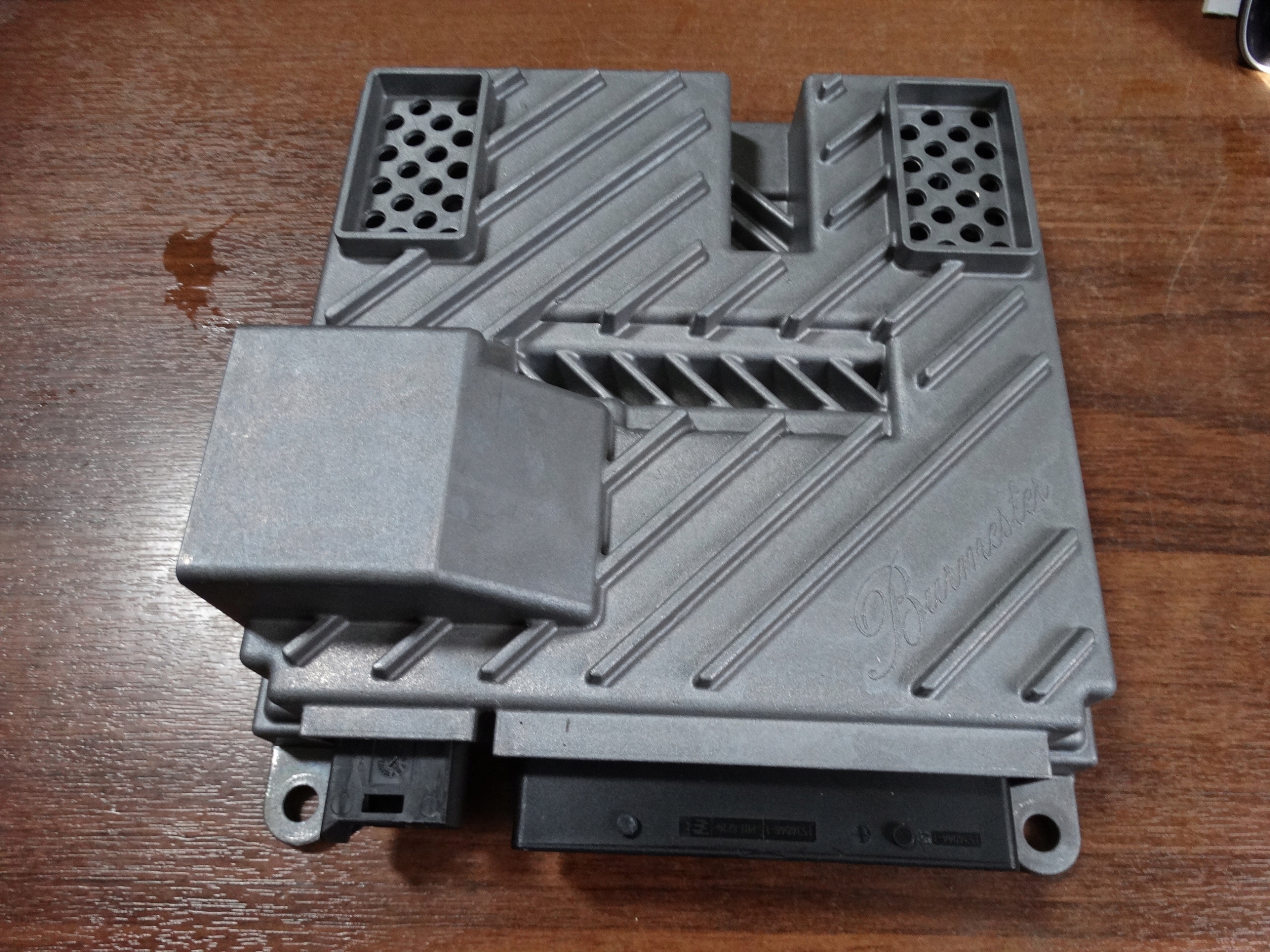 amplifier BURMESTER MERCEDES W213 W205 W257 1 9