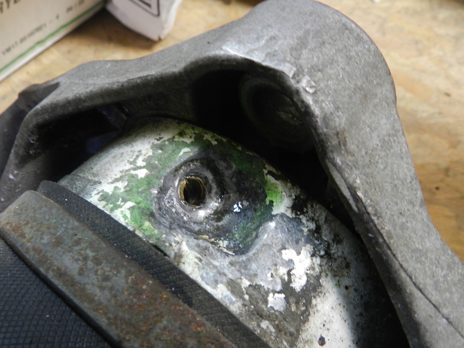 VW TOUAREG AMORTYZATOR PNEUMATYCZNY PRZEDNI PRAWY Installation side front right