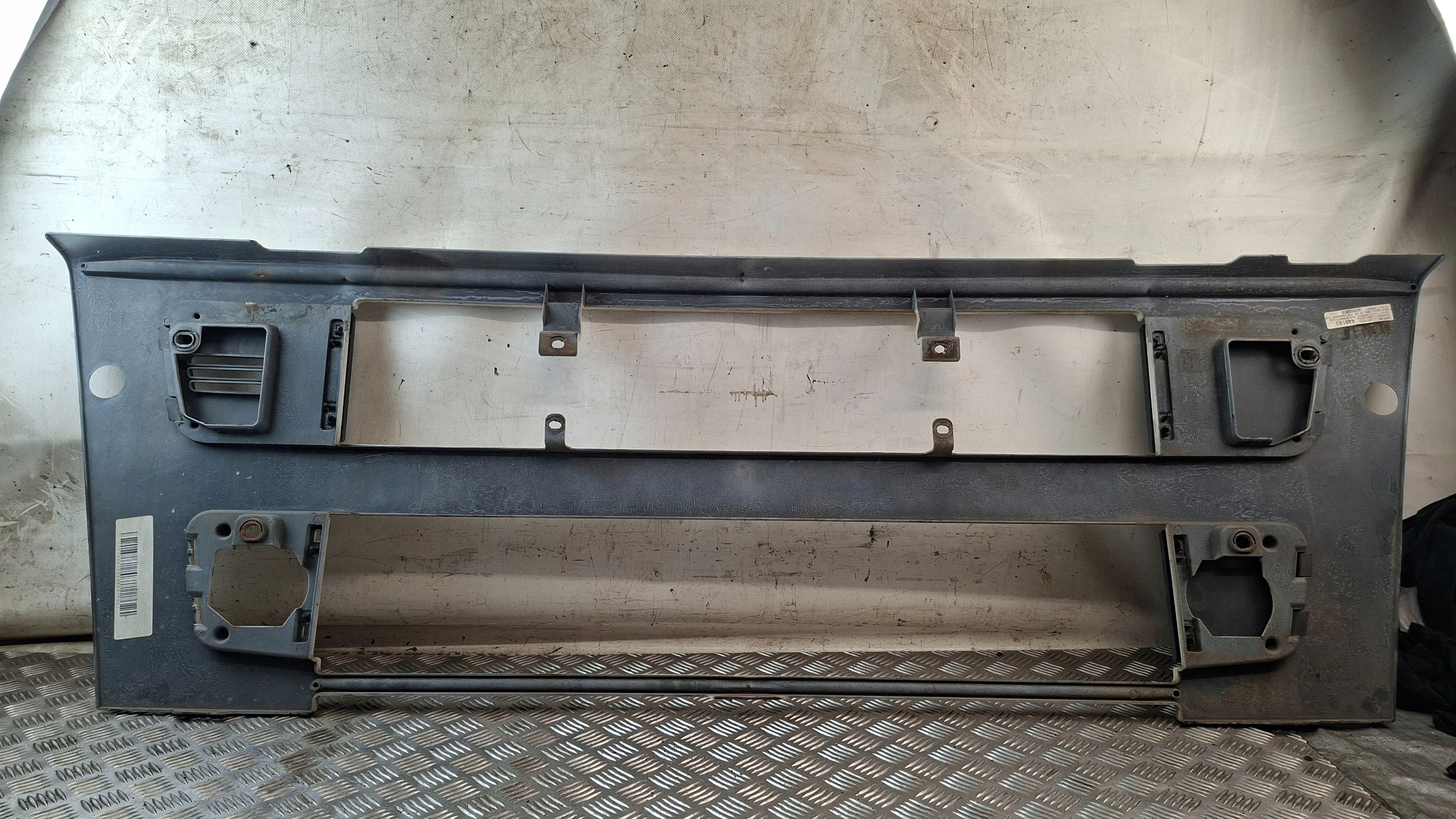 grille lower VOLVO FH12