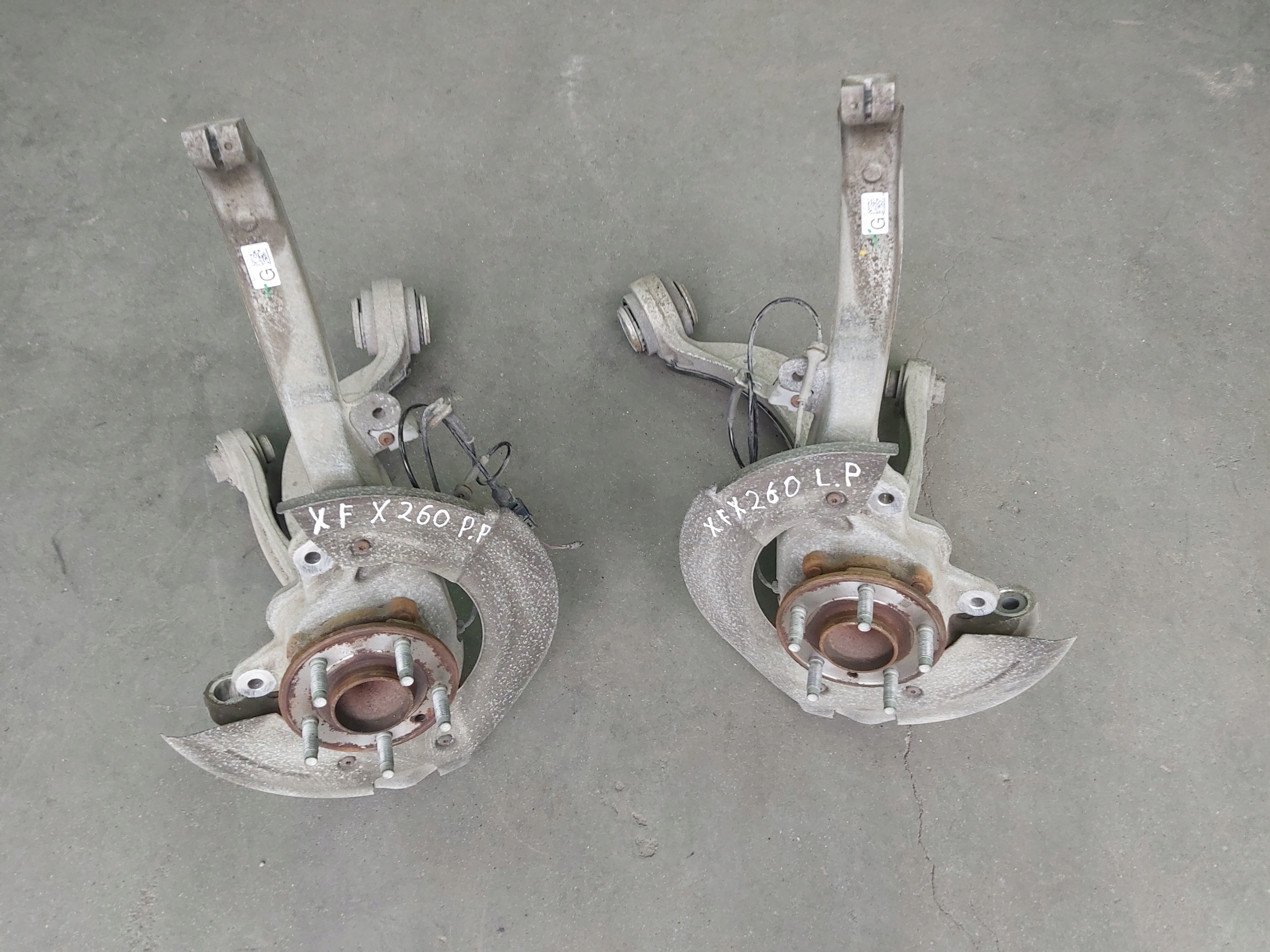 swing front left right JAGUAR XF II X260 2.0 D