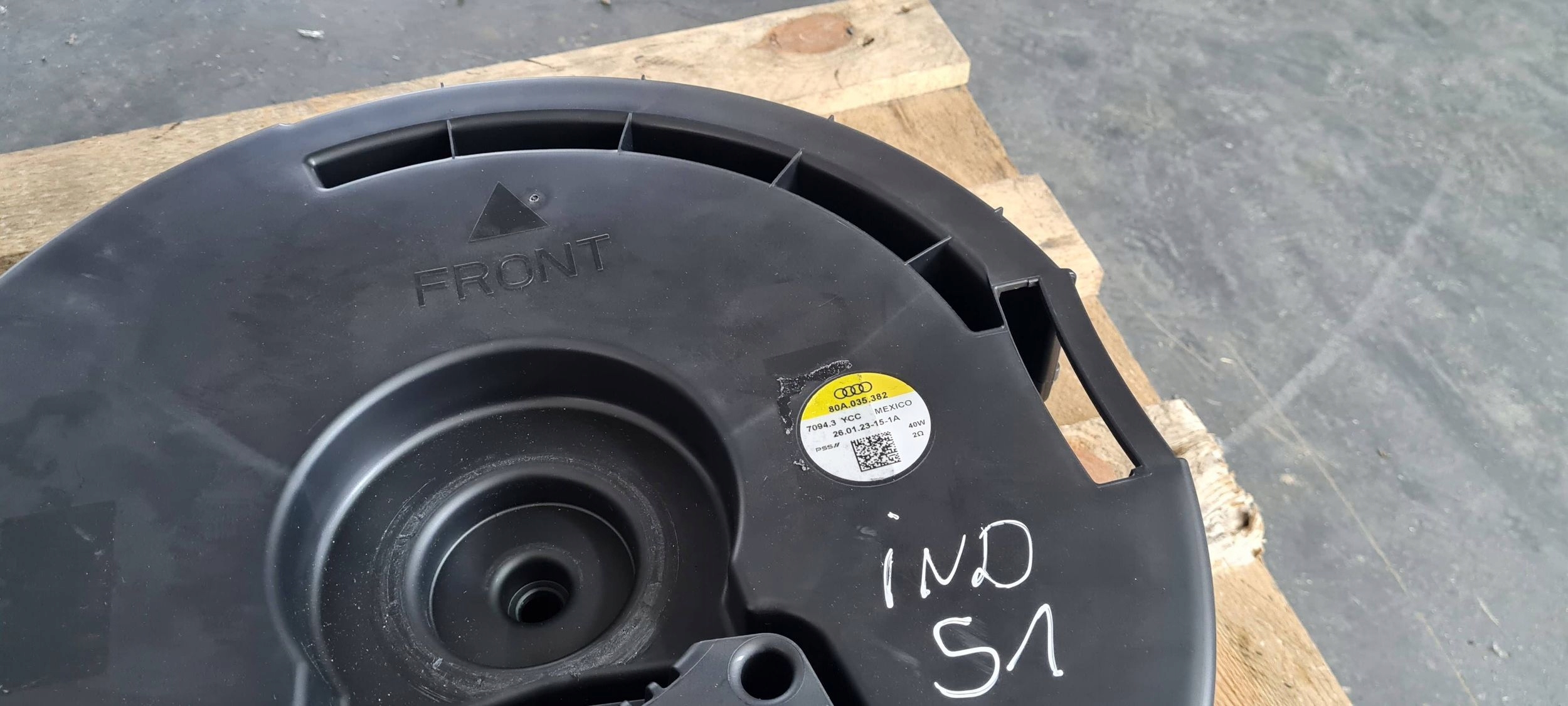 Q5 80A SQ5 speaker SUBWOFER SUBWOOFER boot 80A035382