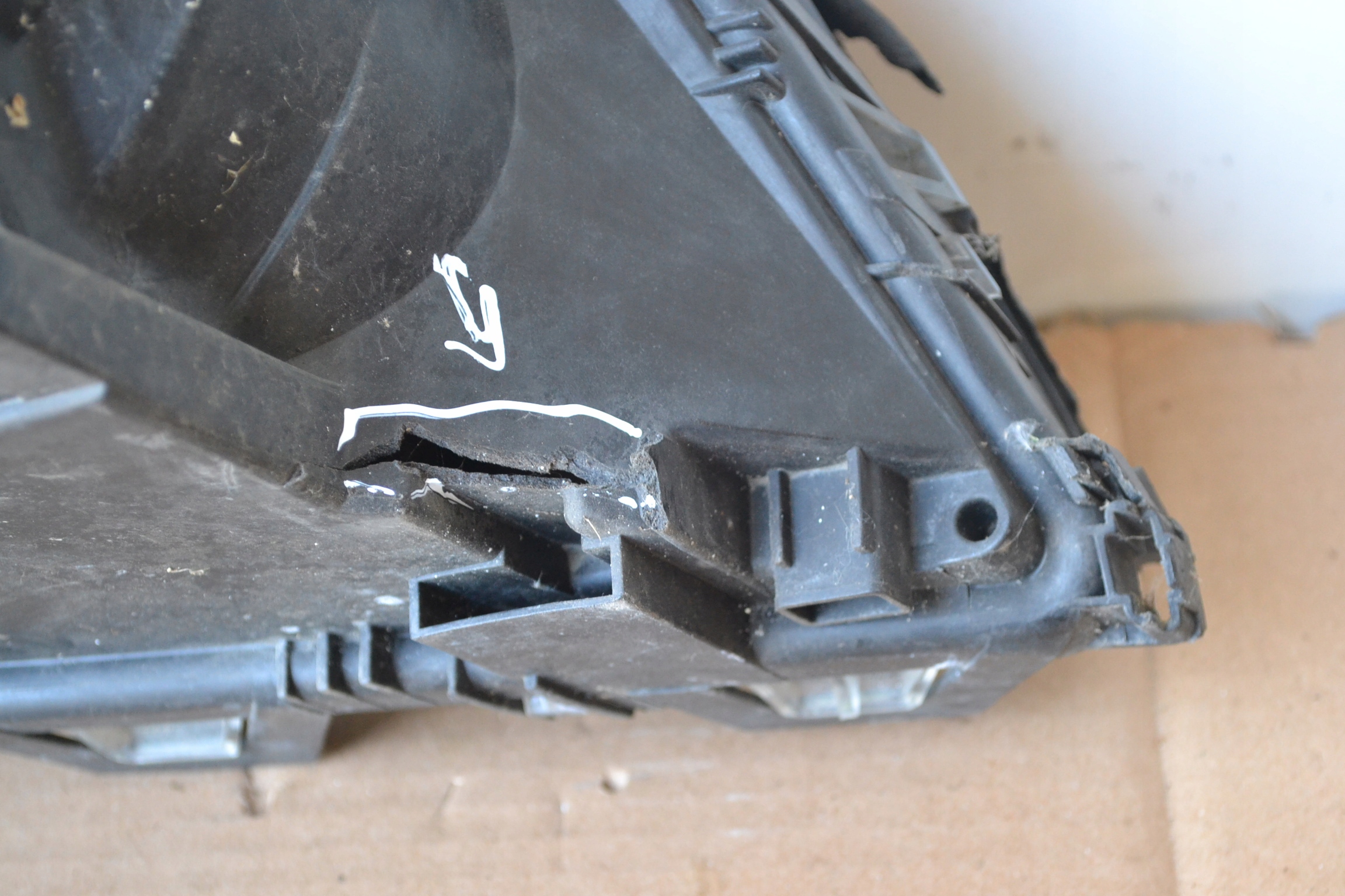 light REFLEKTORLEWA front BMW E46 3 0301089201
