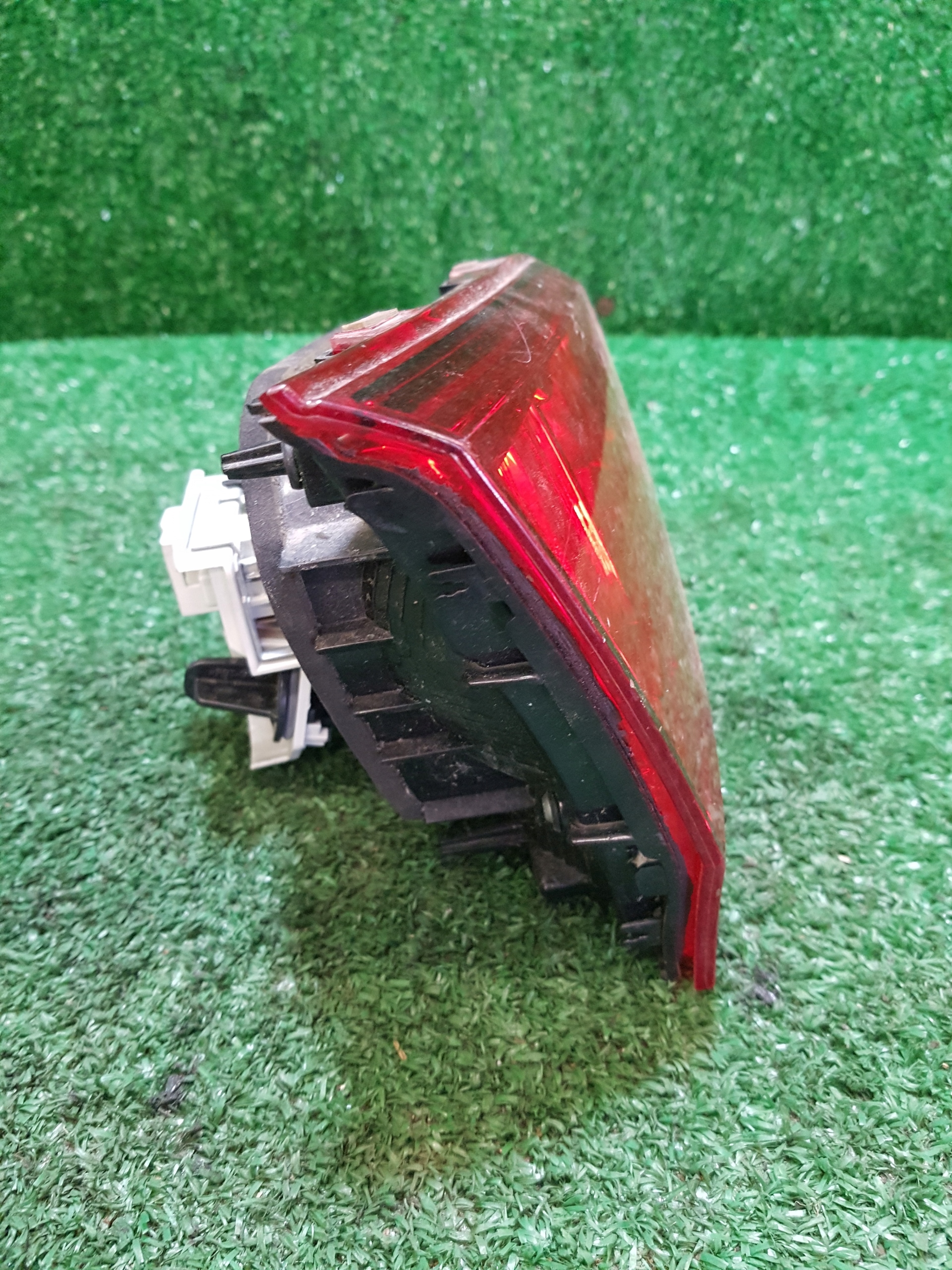 light left rear W KLAPIE VOLKSWAGEN GOLF 7 5G9945093