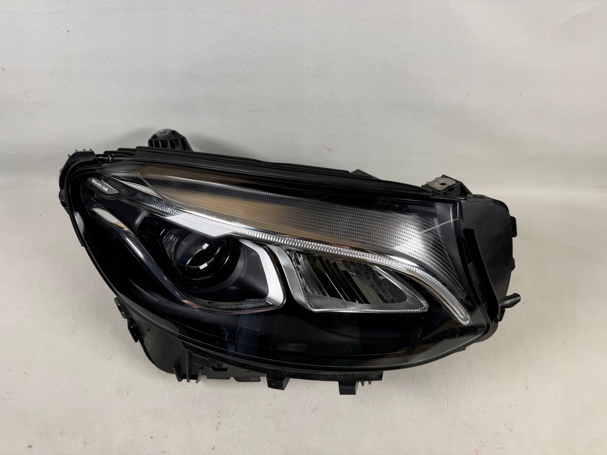 Mercedes W253 Glc 16- Performance Licht rechts vorne vorne