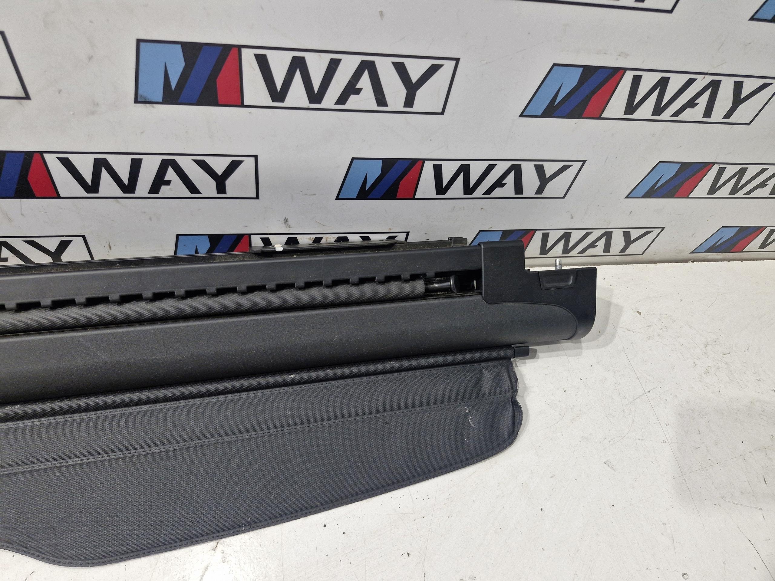 8236357 BMW E39 blinds boot black rear