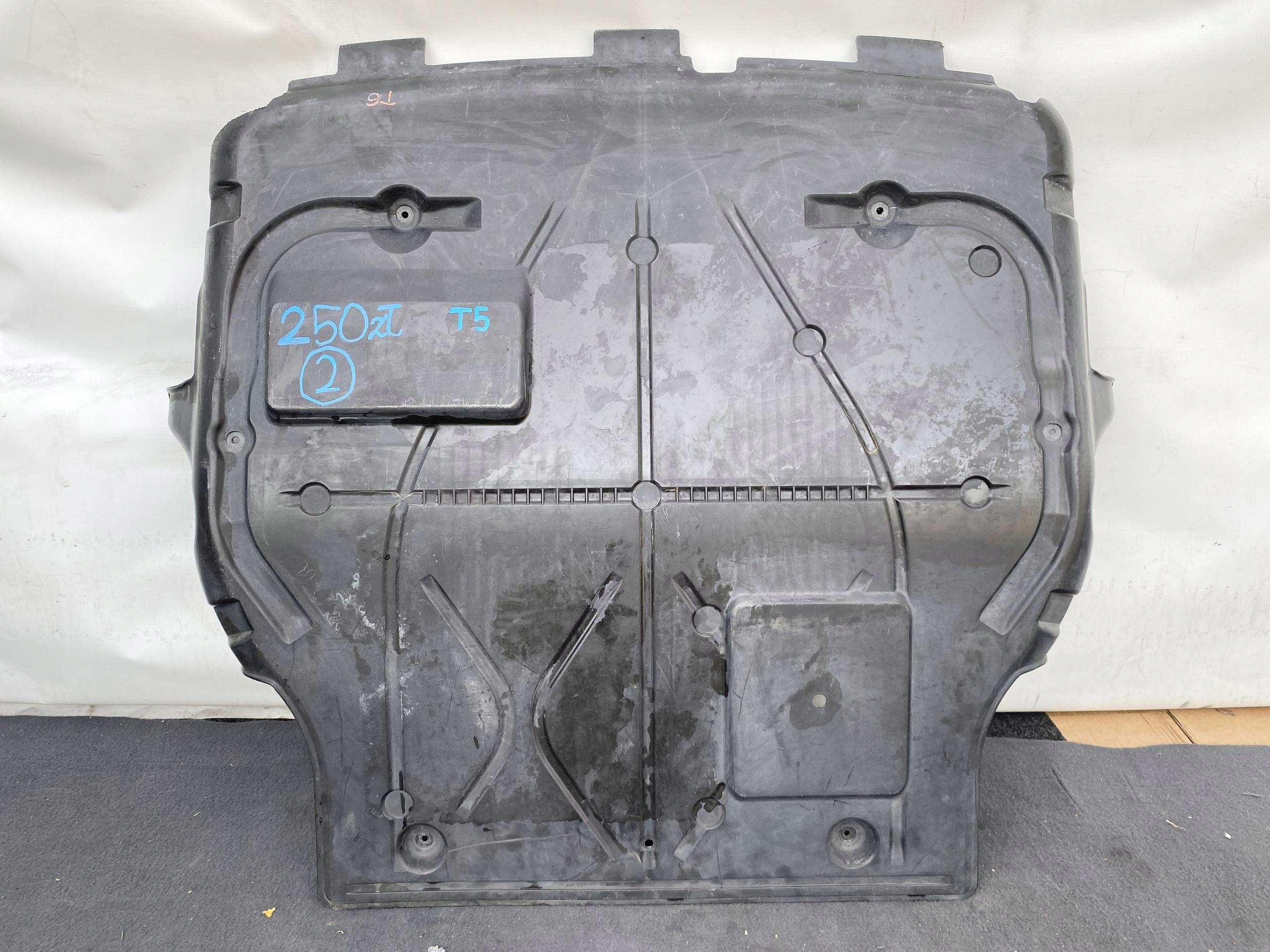 VW TRANSPORTER T5 LIFT MULTIVAN 09- cover lower below engine originál
