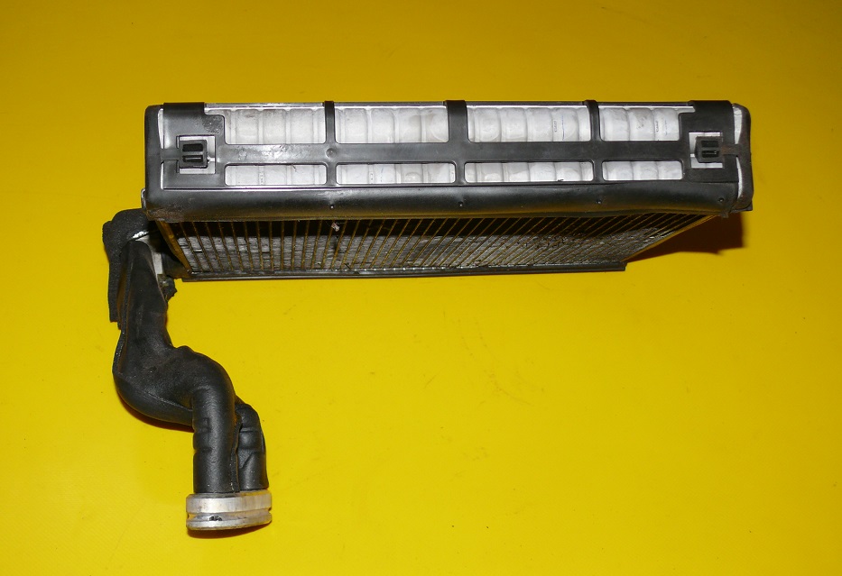 ohřívač PAROWNIK klimatizaci AUDI A6 C6 04-08r.