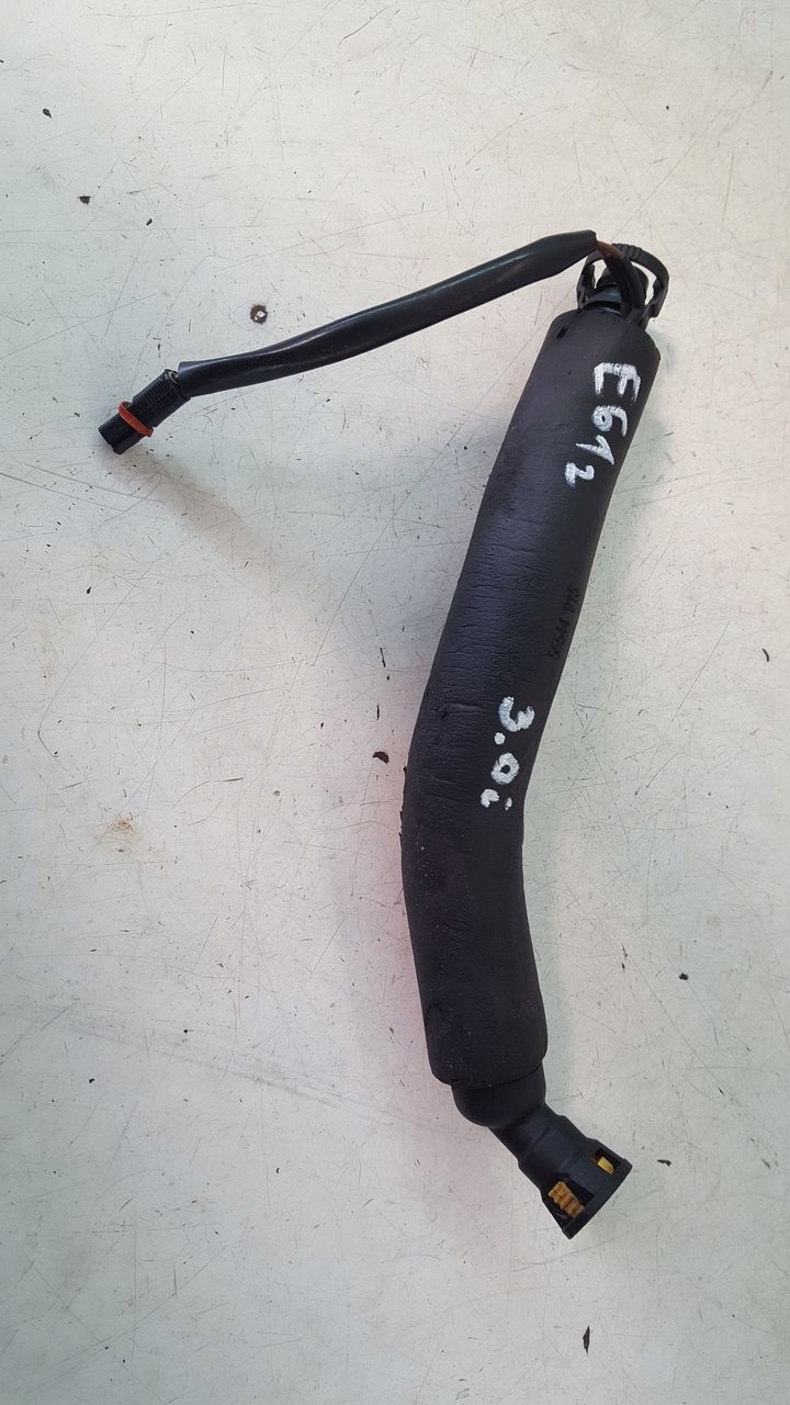 hadice vedení odmy BMW E61 3,0i