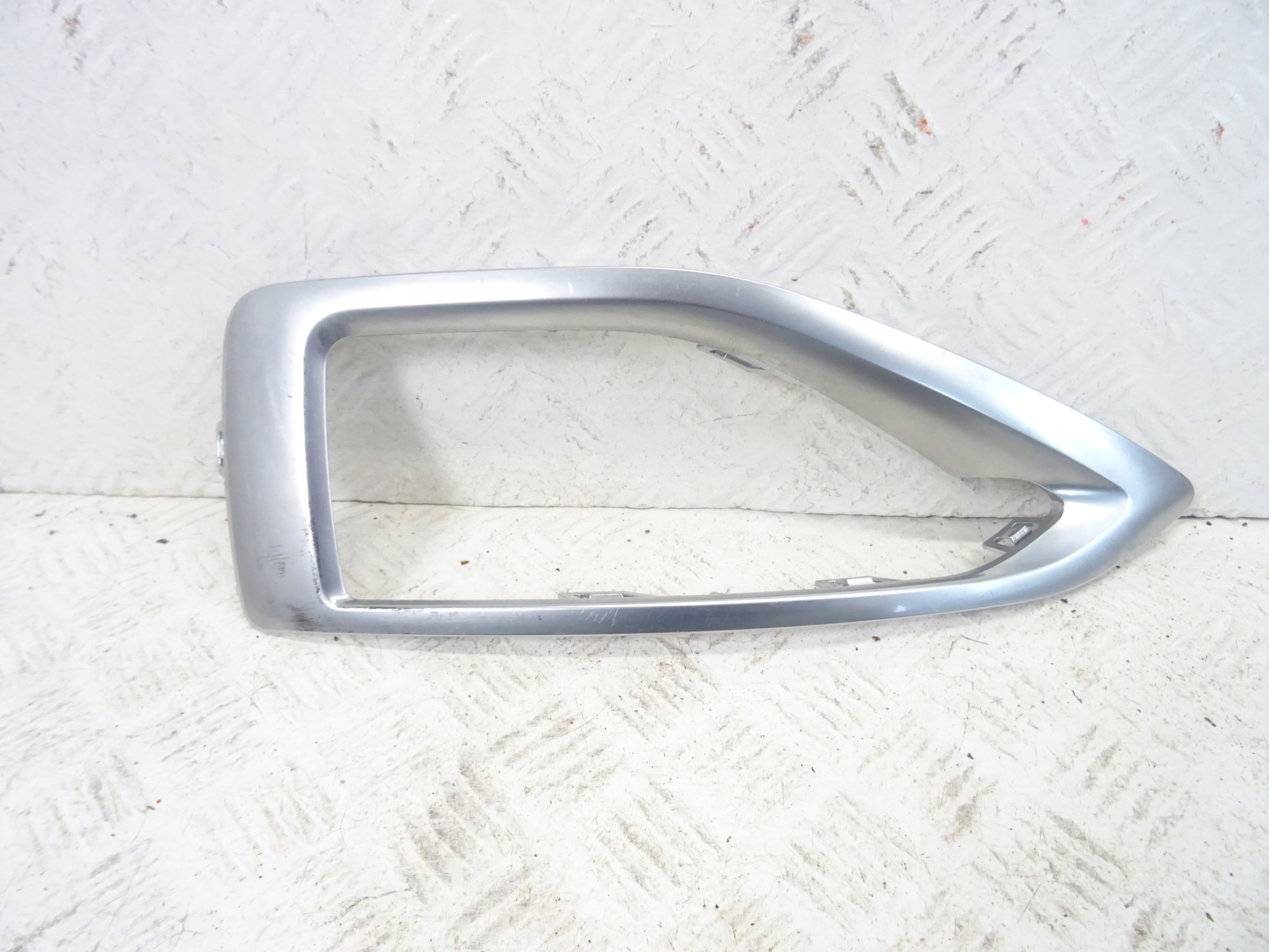 frame lights right CHROM rear part KIA SPORTAGE V 86666-R2CA0