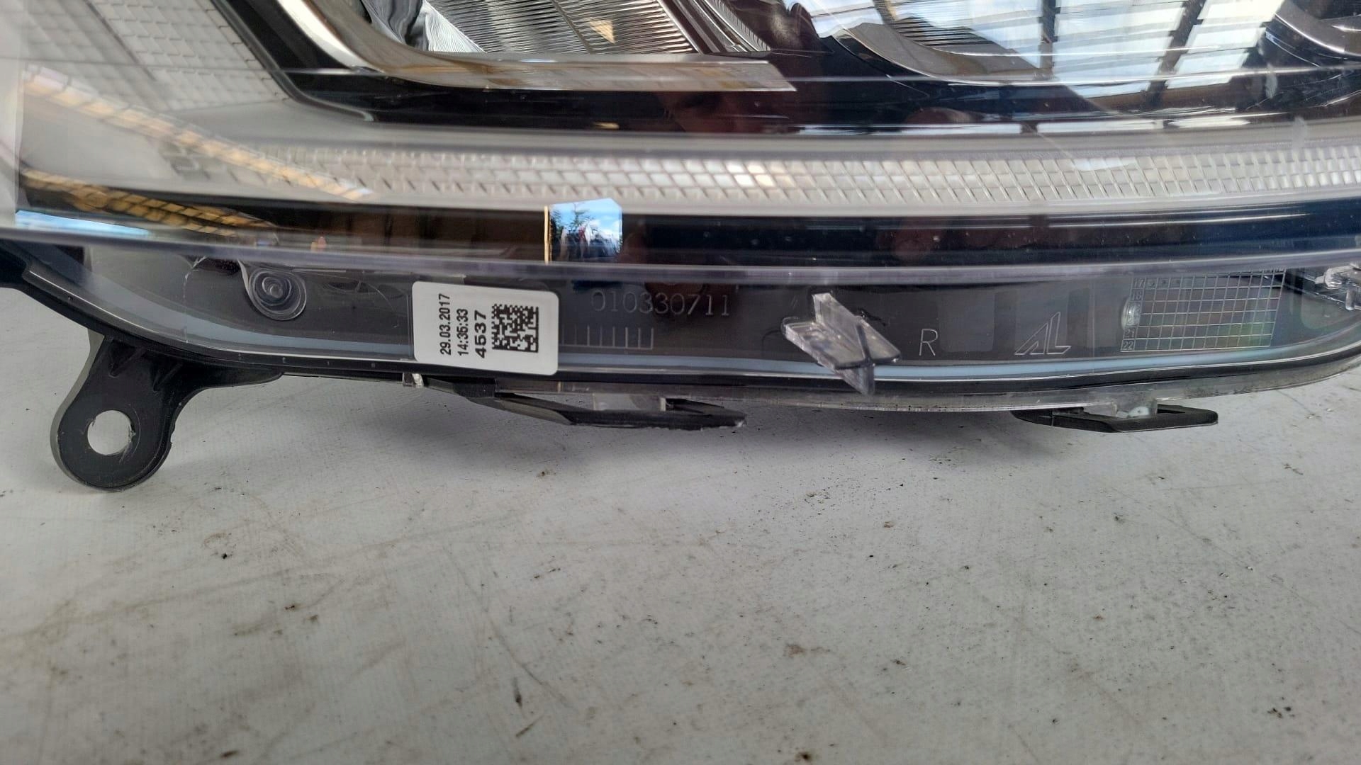 RENAULT CLIO 4 IV LIFT light front front right FULL LED 260100274R