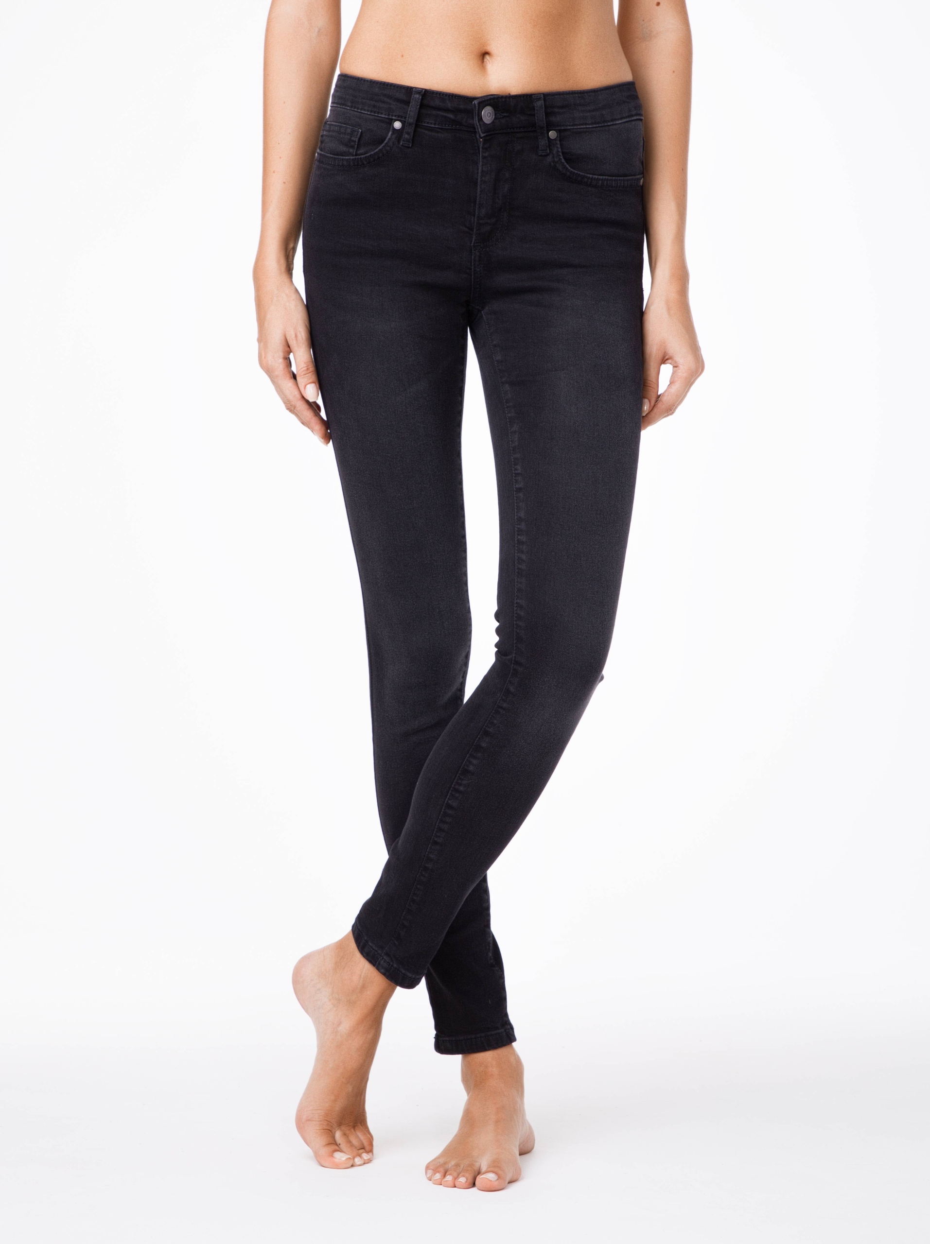 

Klasyczne Damskie Spodnie Jeansowe skinny rozm. M