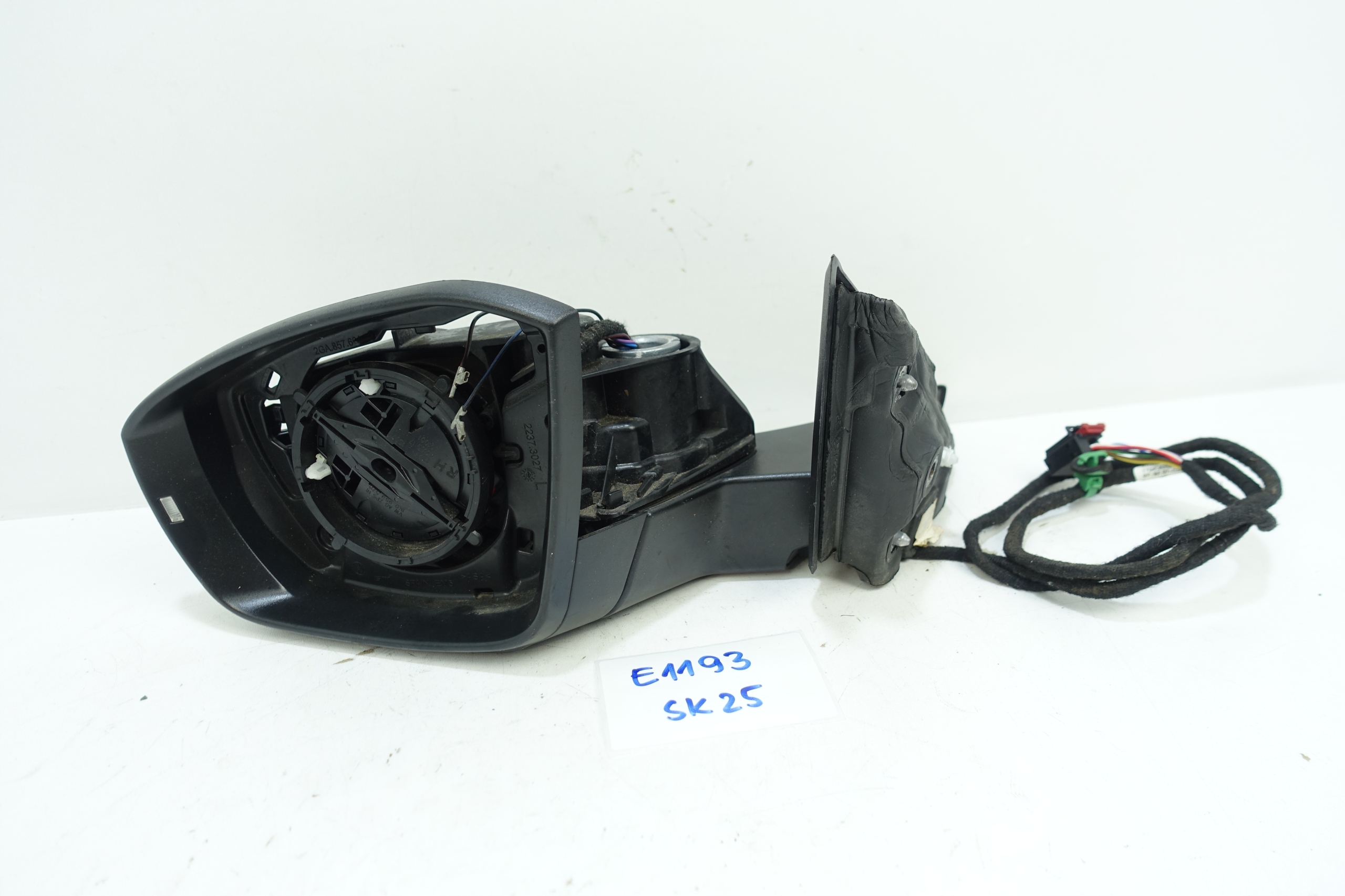 mirror left VW T-ROC 9 PIN 2GA857501AA