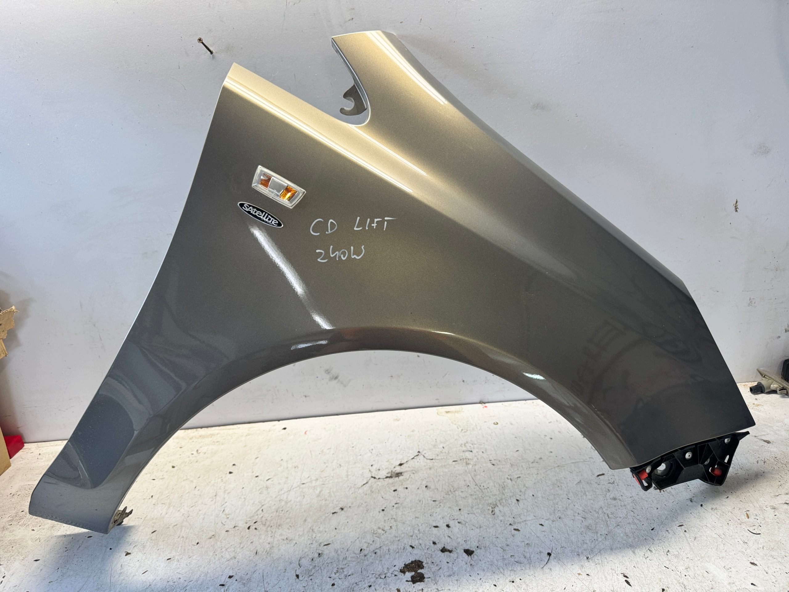 OPEL CORSA D LIFT fender right front front Z40W