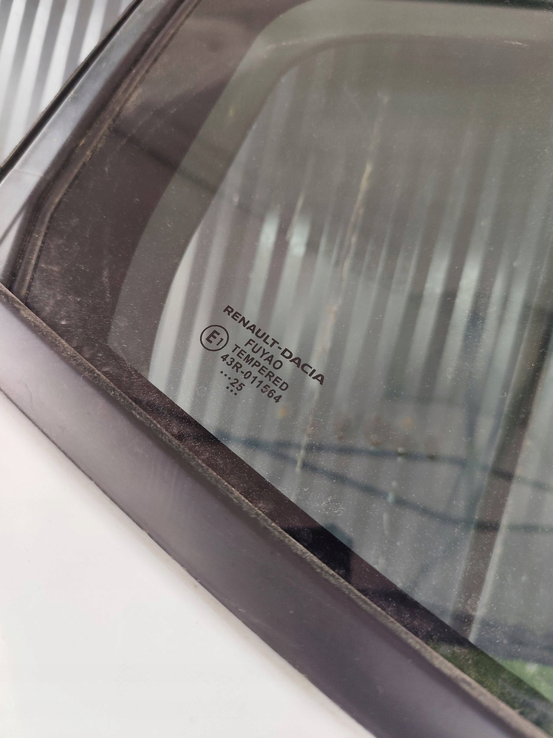 DACIA SANDERO III door rear. right complete DEMONTAZ