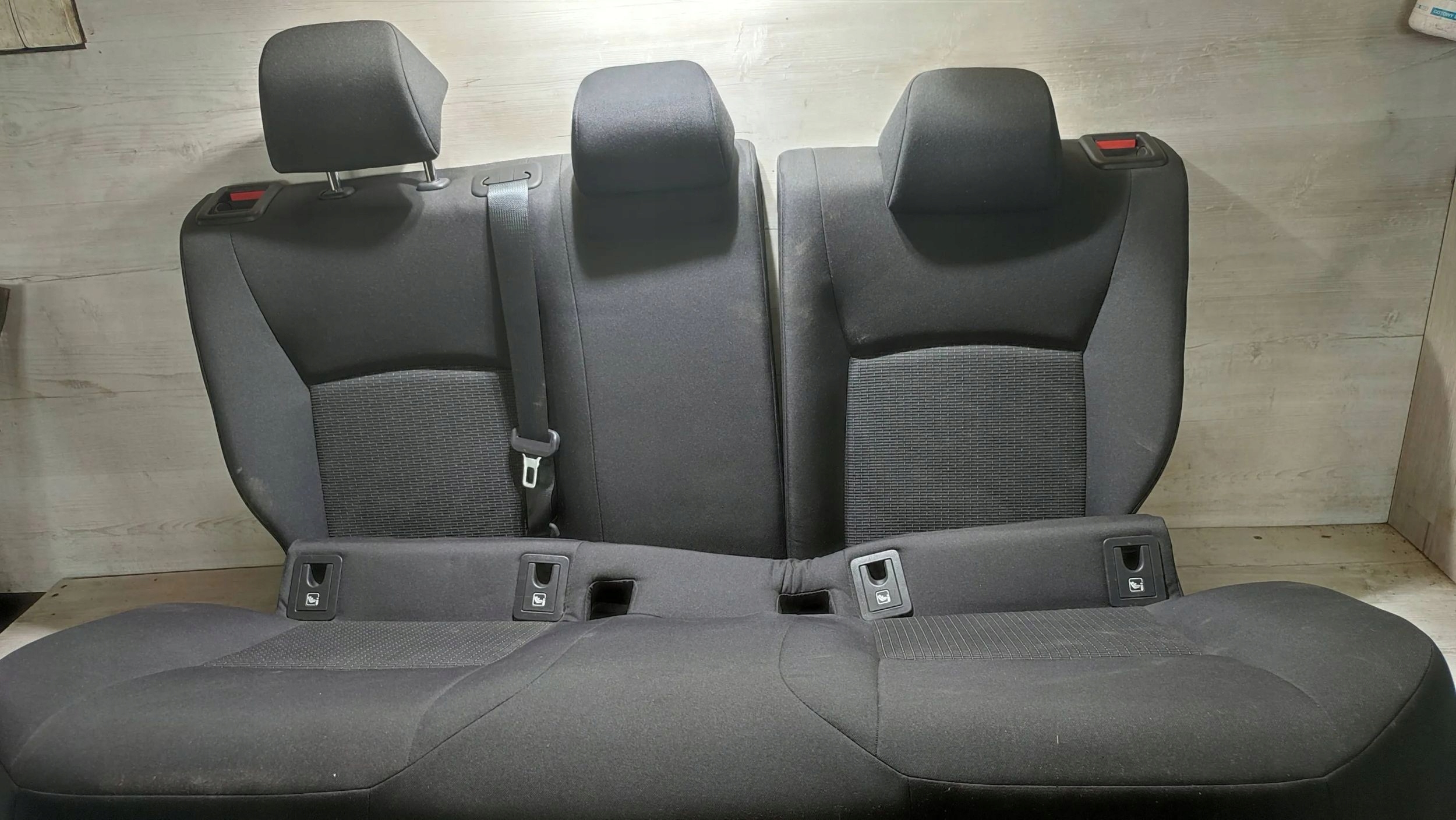 Toyota C-HR e 2019 Kanpa posteriore