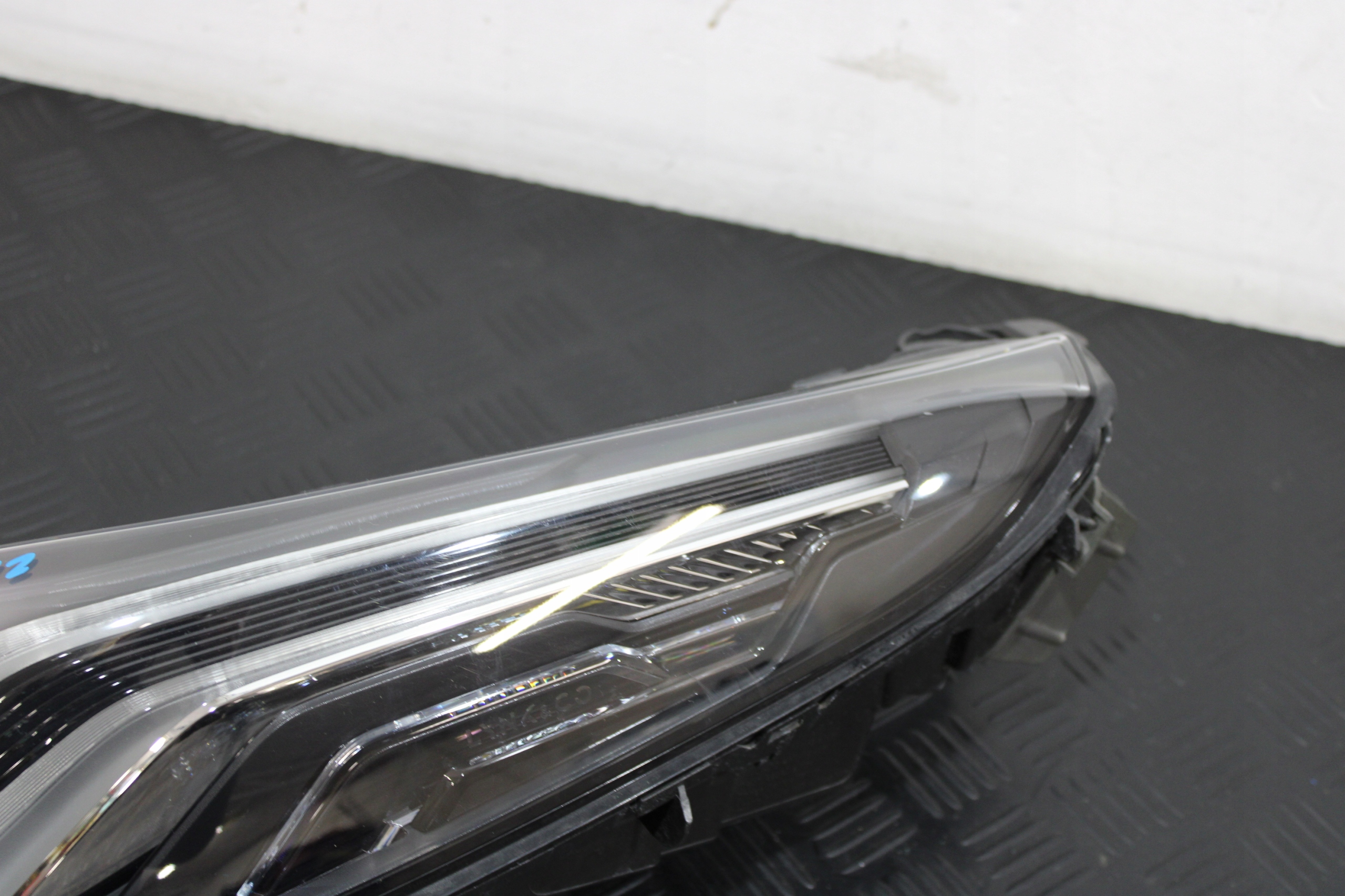 light left front front LED 8888454522 LYNK&CO LYNK & CO 01 LIFT